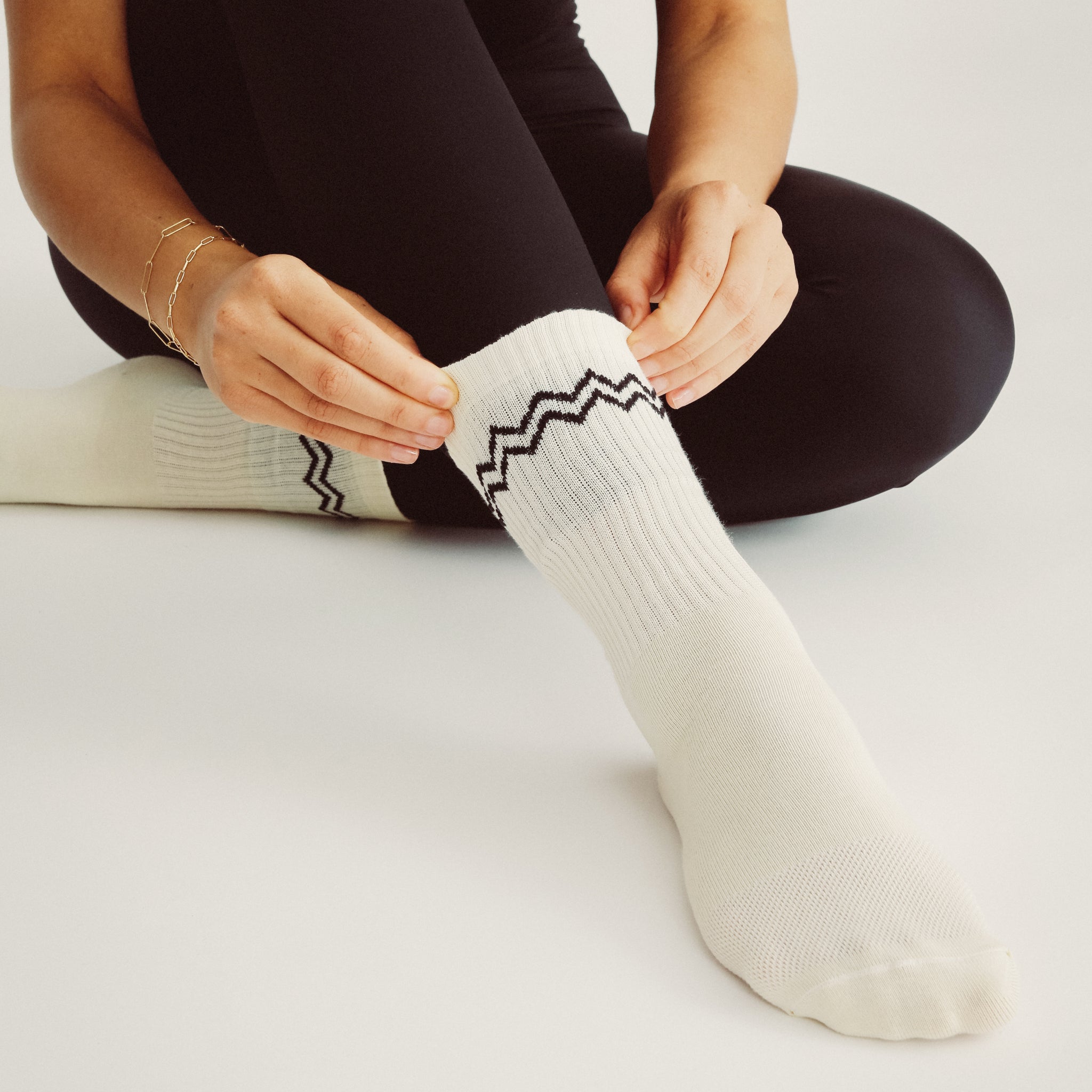 Jutelaune Socken "Zig Zag" Schwarz