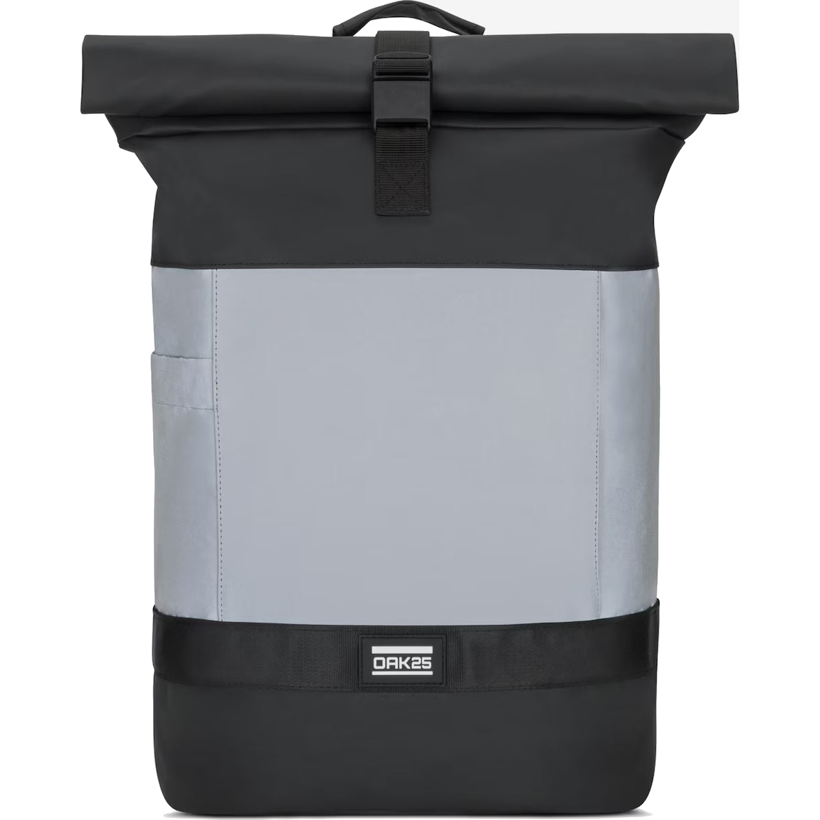 Zweifarbiger Rolltop-Rucksack mit schwarzem Ober- und Unterteil, hellgrauem Mittelteil, Schnallenverschluss vorne, Seitentasche und einem kleinen rechteckigen DAK25-Logoaufnäher auf der unteren Vorderseite.