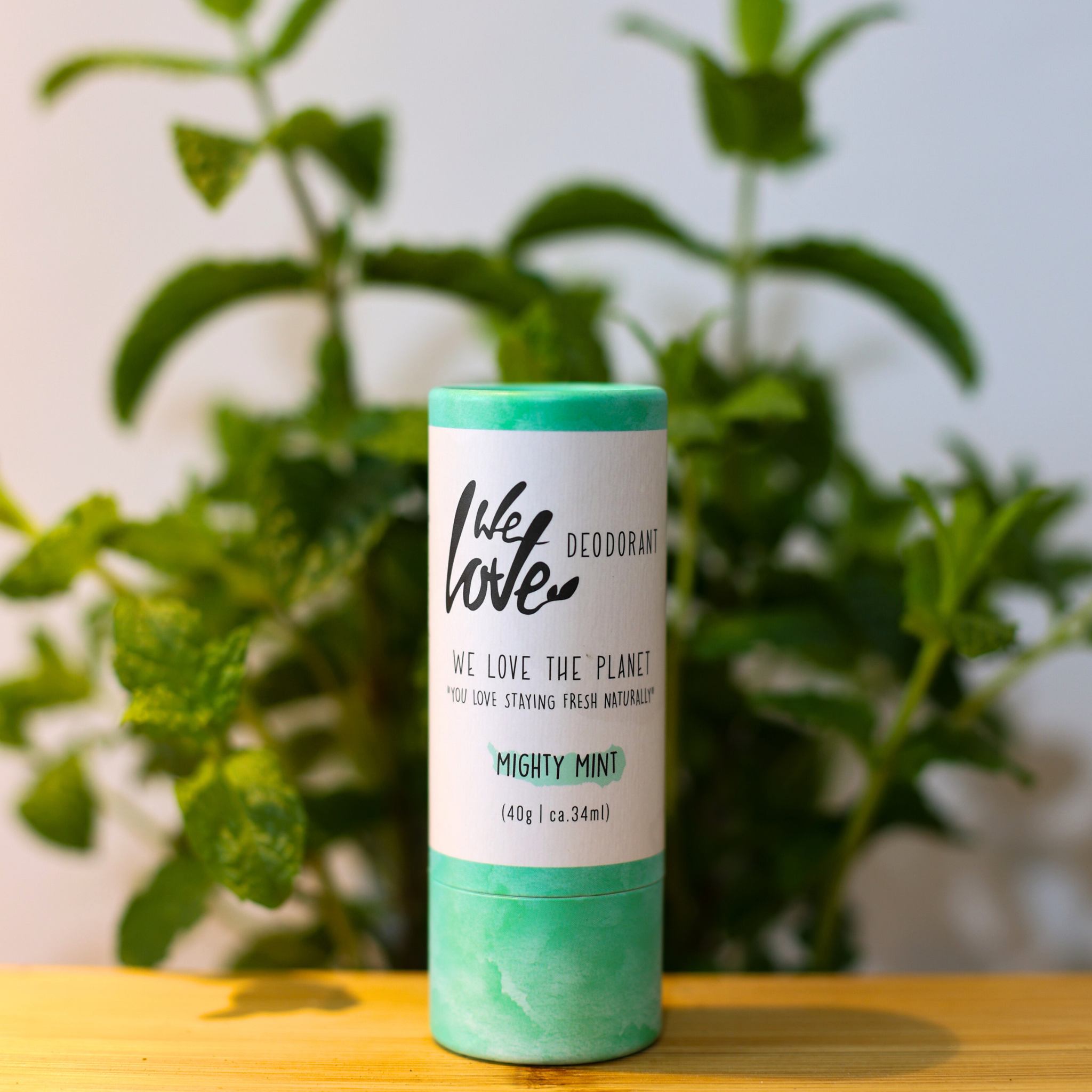We Love The Planet Natürlicher Deostick 40 g Mighty Mint