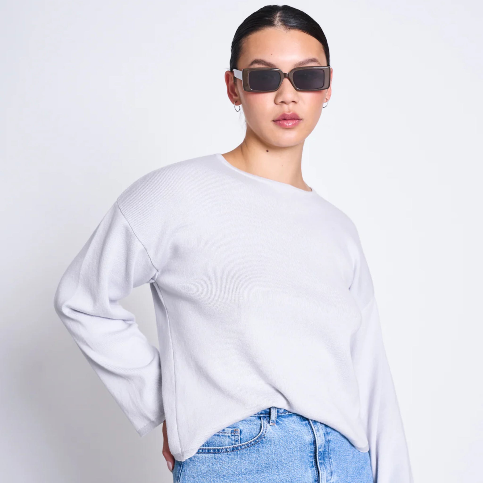 White jumper blue jeans on sale