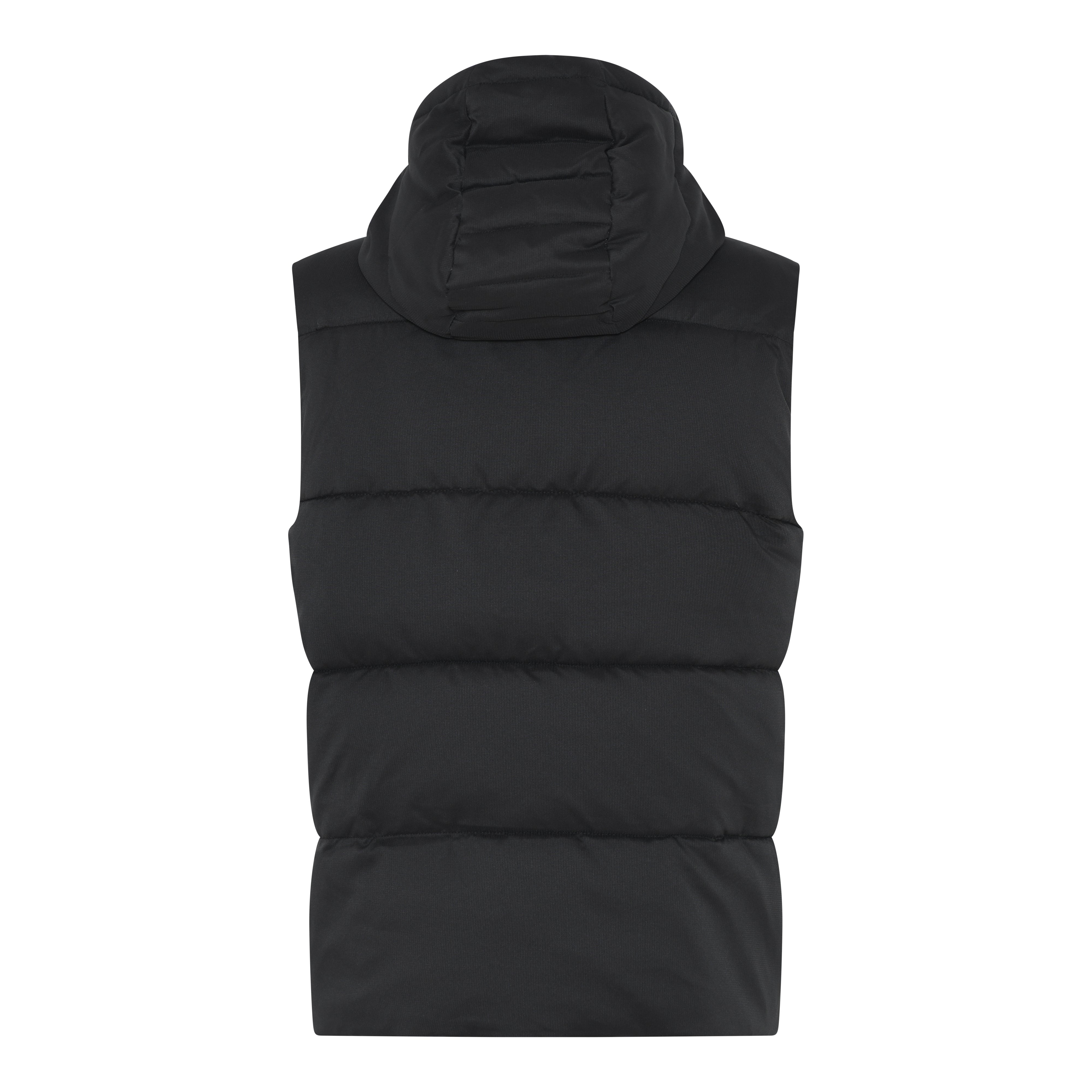 Eine ärmellose schwarze Pufferweste mit Kapuze, von hinten auf weißem Hintergrund. Die Weste hat horizontale Nähte und ein gepolstertes Aussehen.