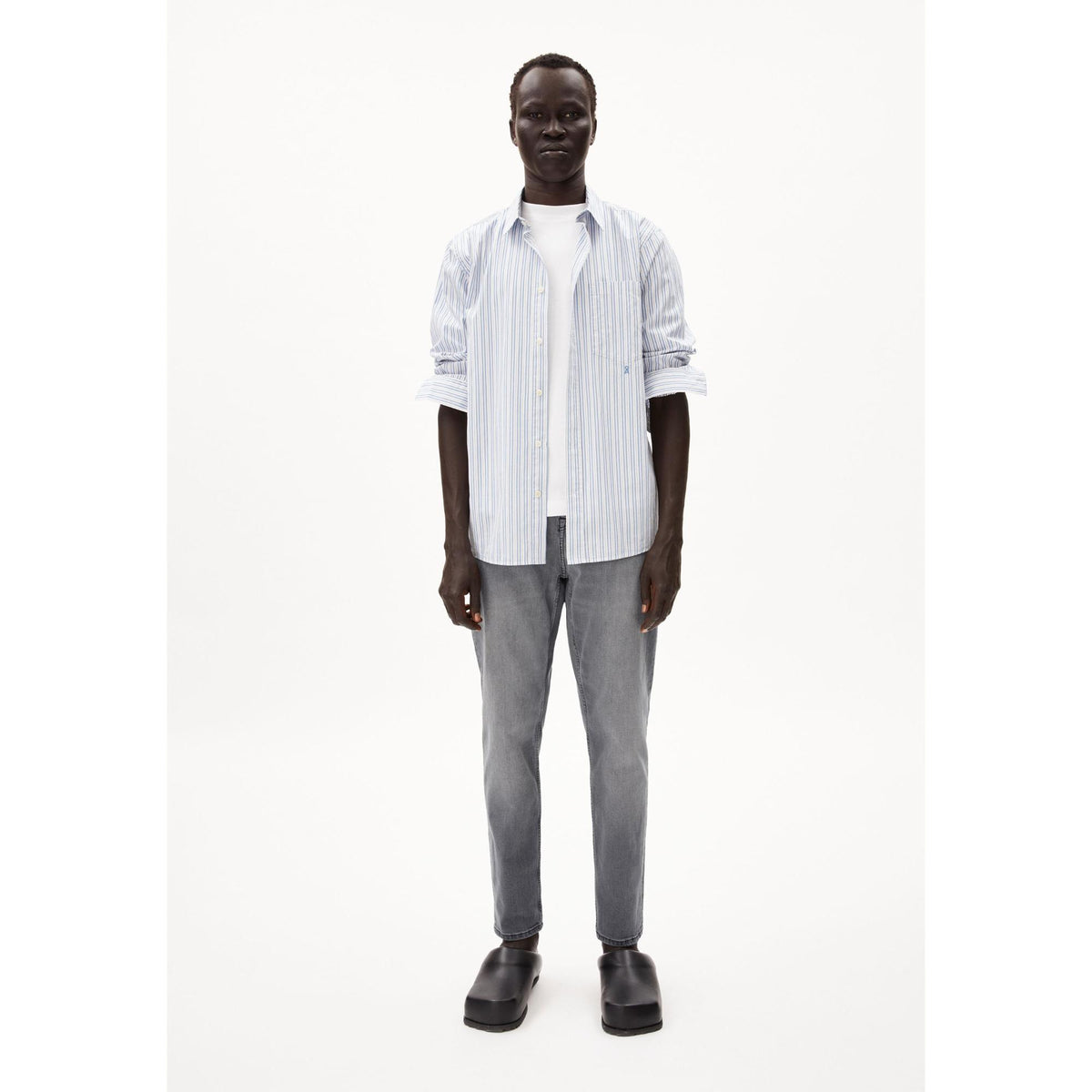 ARMEDANGELS Herren Tapered Jeans "AARJO TARPA"