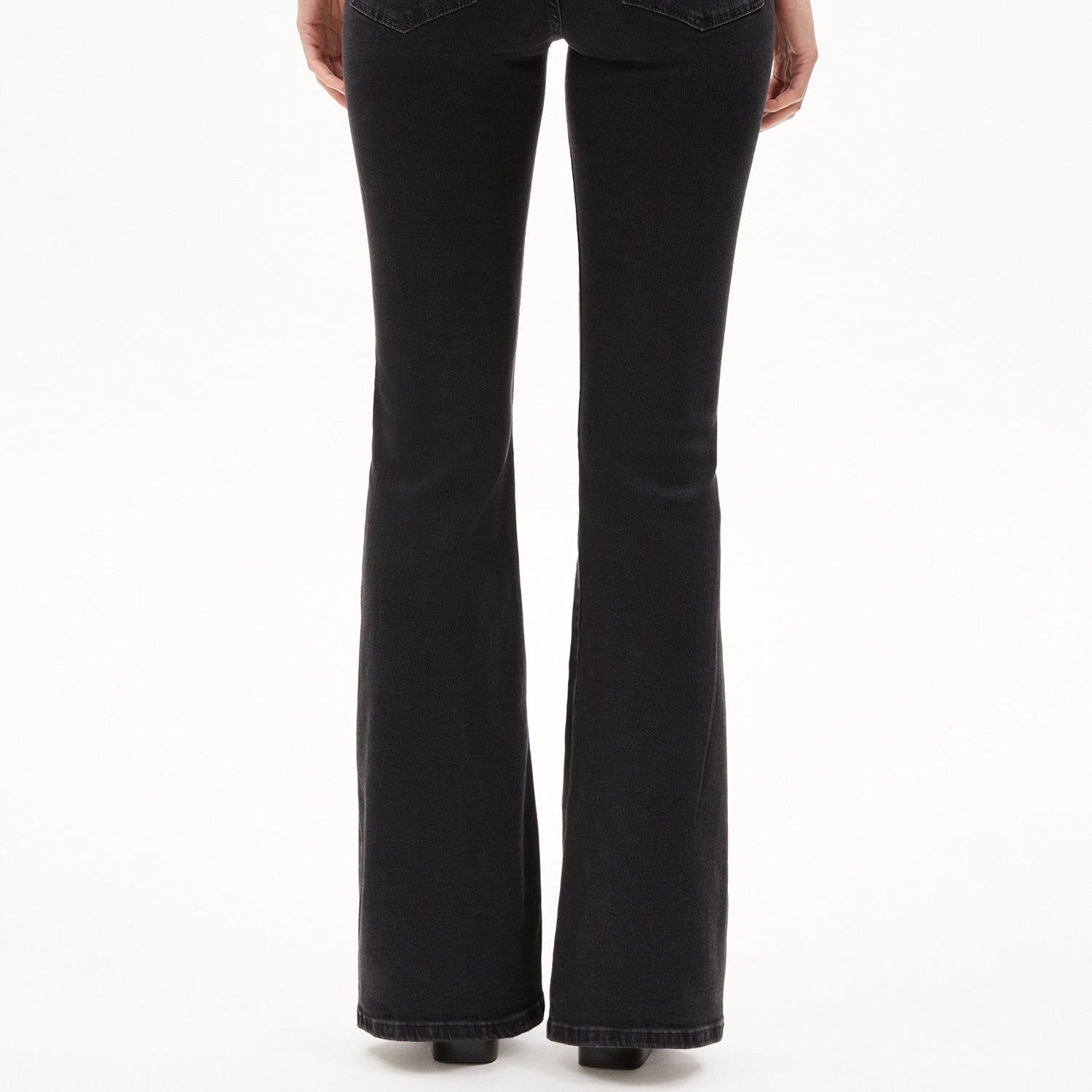 ARMEDANGELS Mid Waist Flared Leg "ANAMAA X STRETCH"