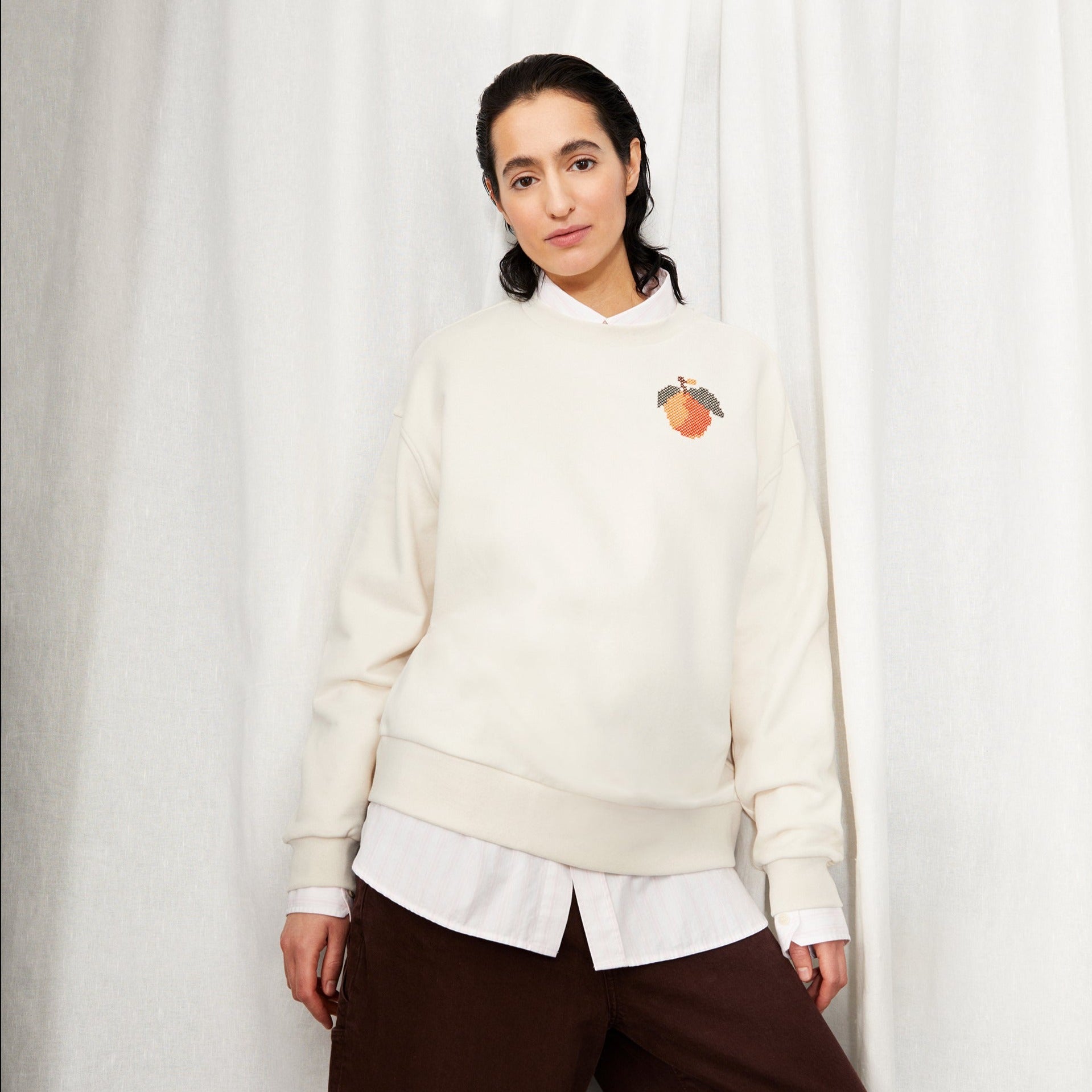 ARMEDANGELS Sweatshirt "AARIN FRUIT EMBRO"