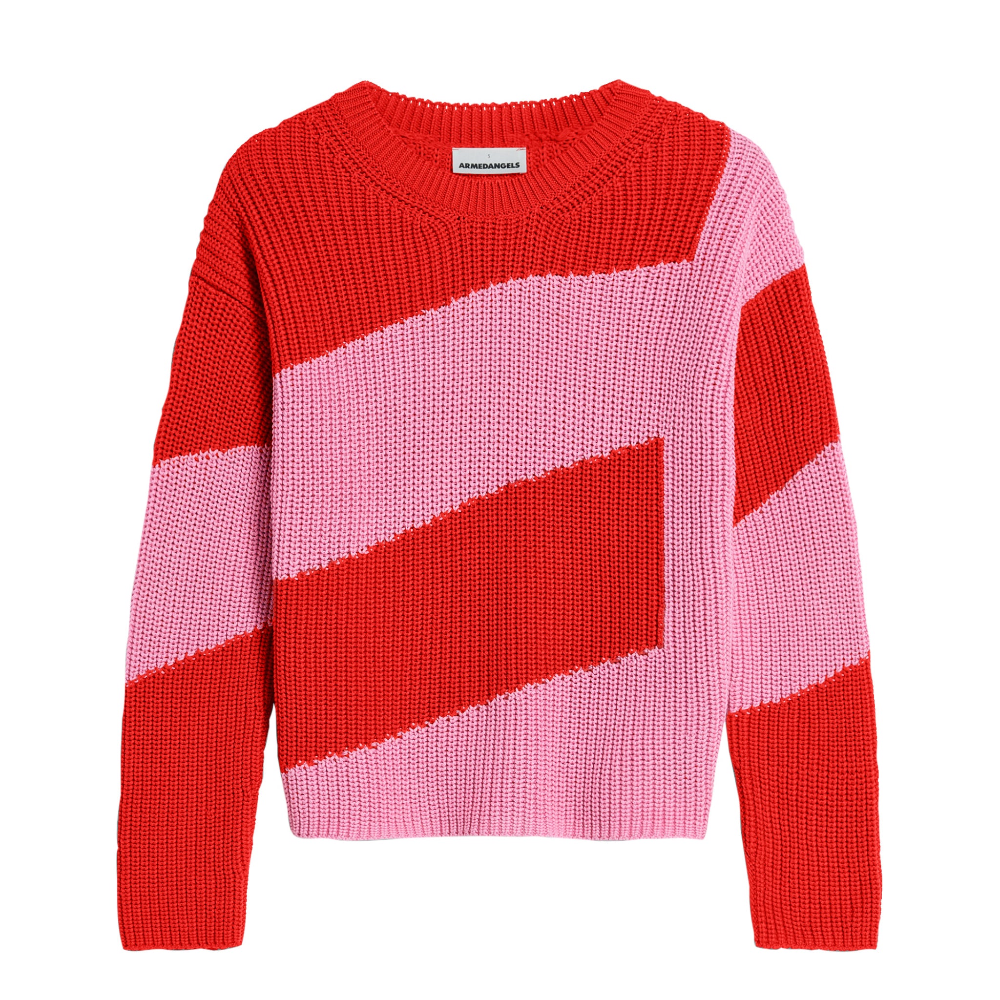 Roter und rosa Pullover mit diagonalen Streifen und grobem Strickmuster.