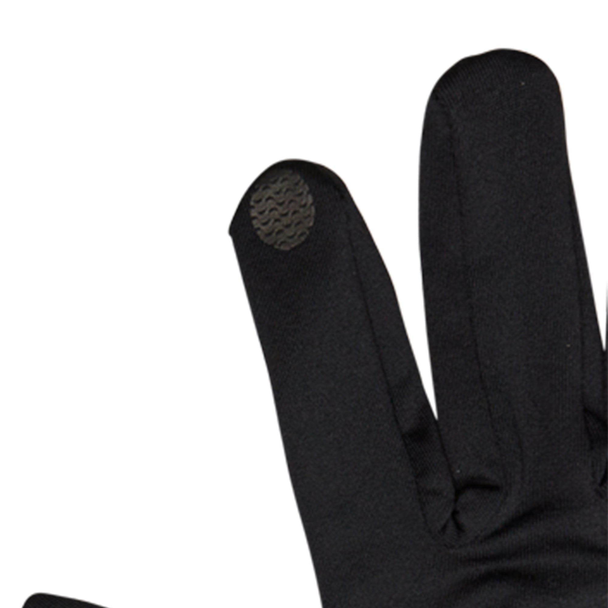 Eine Nahaufnahme eines schwarzen Handschuhs, die Daumen, Zeige- und Mittelfinger zeigt. Die Spitze des Zeigefingers hat einen strukturierten, runden Fleck, wahrscheinlich für die Kompatibilität mit Touchscreens.