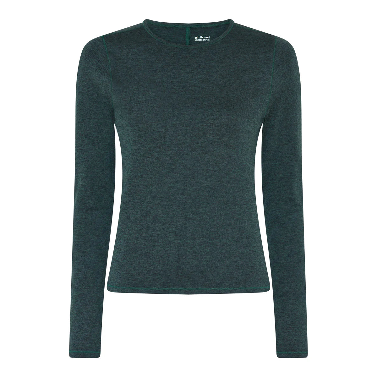 Ein dunkelgrünes, langärmeliges Hemd mit Rundhalsausschnitt, das auf einem einfarbig weißen Hintergrund abgebildet ist.