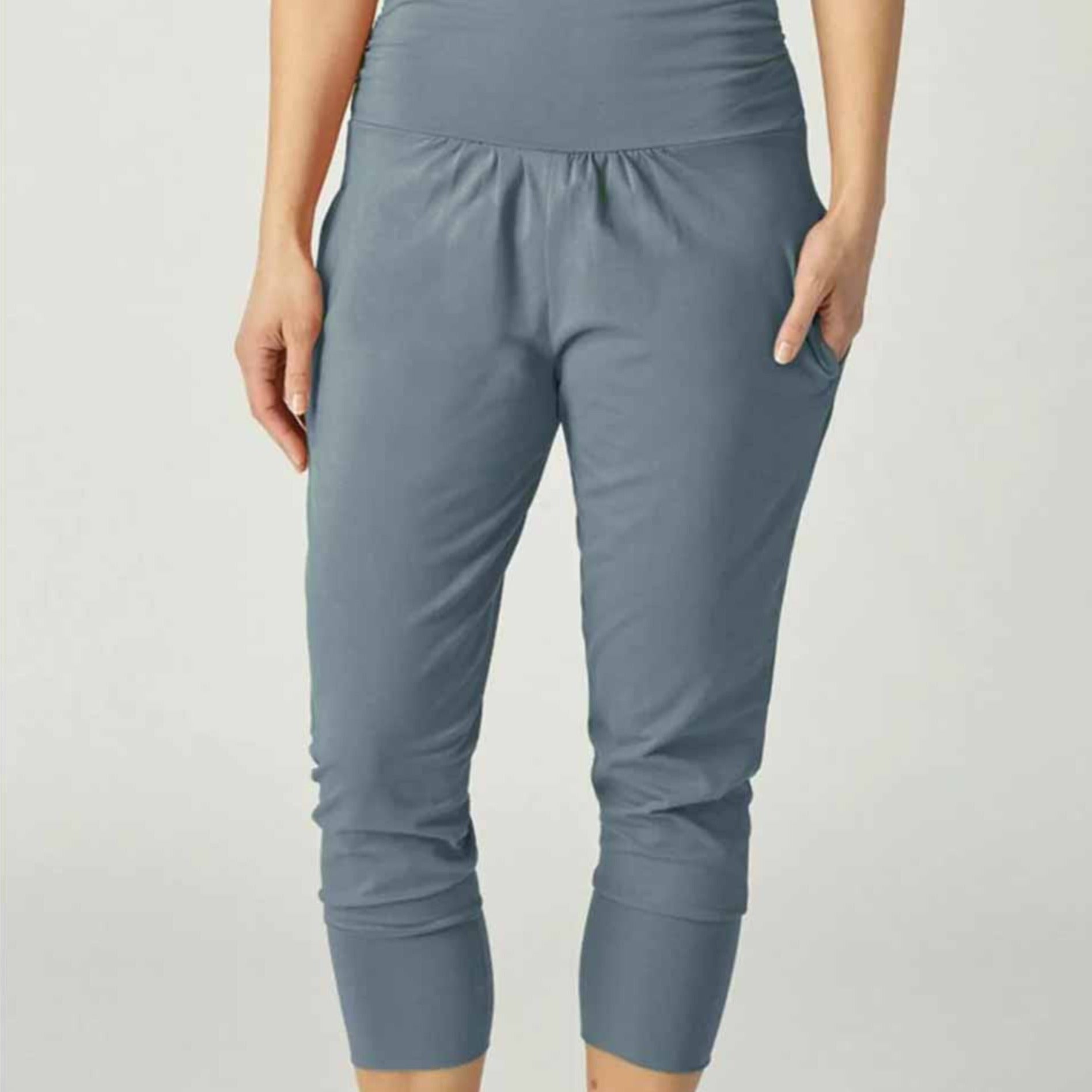 Lotuscrafts Organic Womens Yoga Pant 3/4 Kornblume
