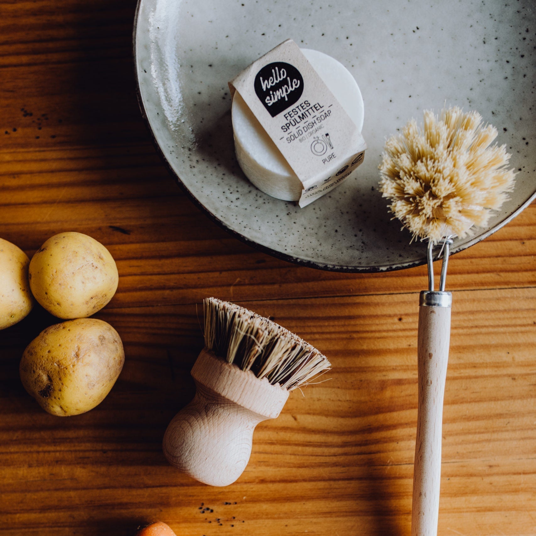 Naturalou Feste Spülseife von hello simple