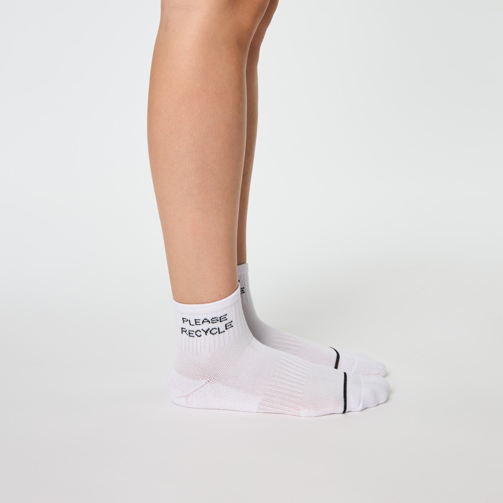 Girlfriend Collective Socks Quarter Crew "Please Recycle" 3er Pack