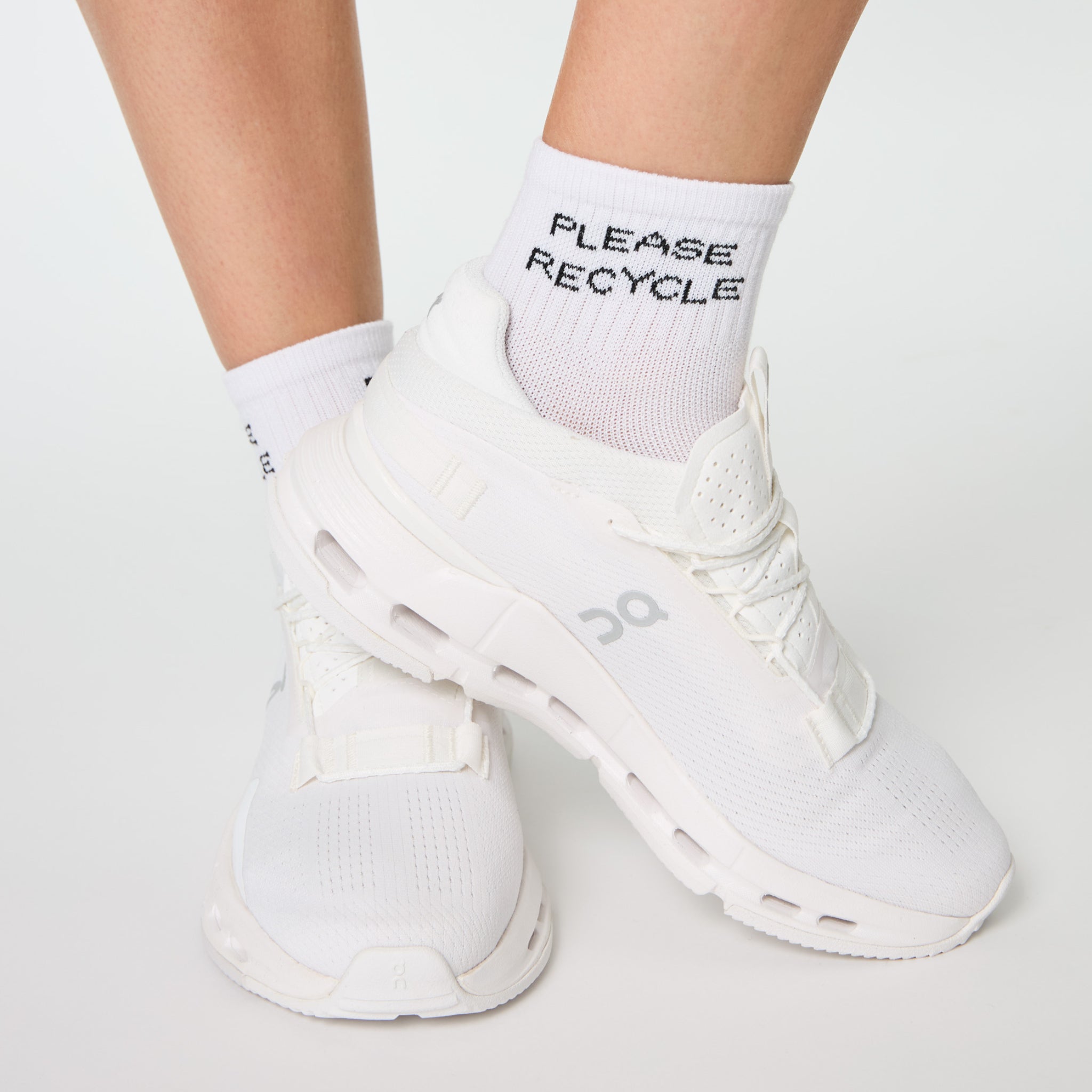 Girlfriend Collective Socks Quarter Crew "Please Recycle" 3er Pack