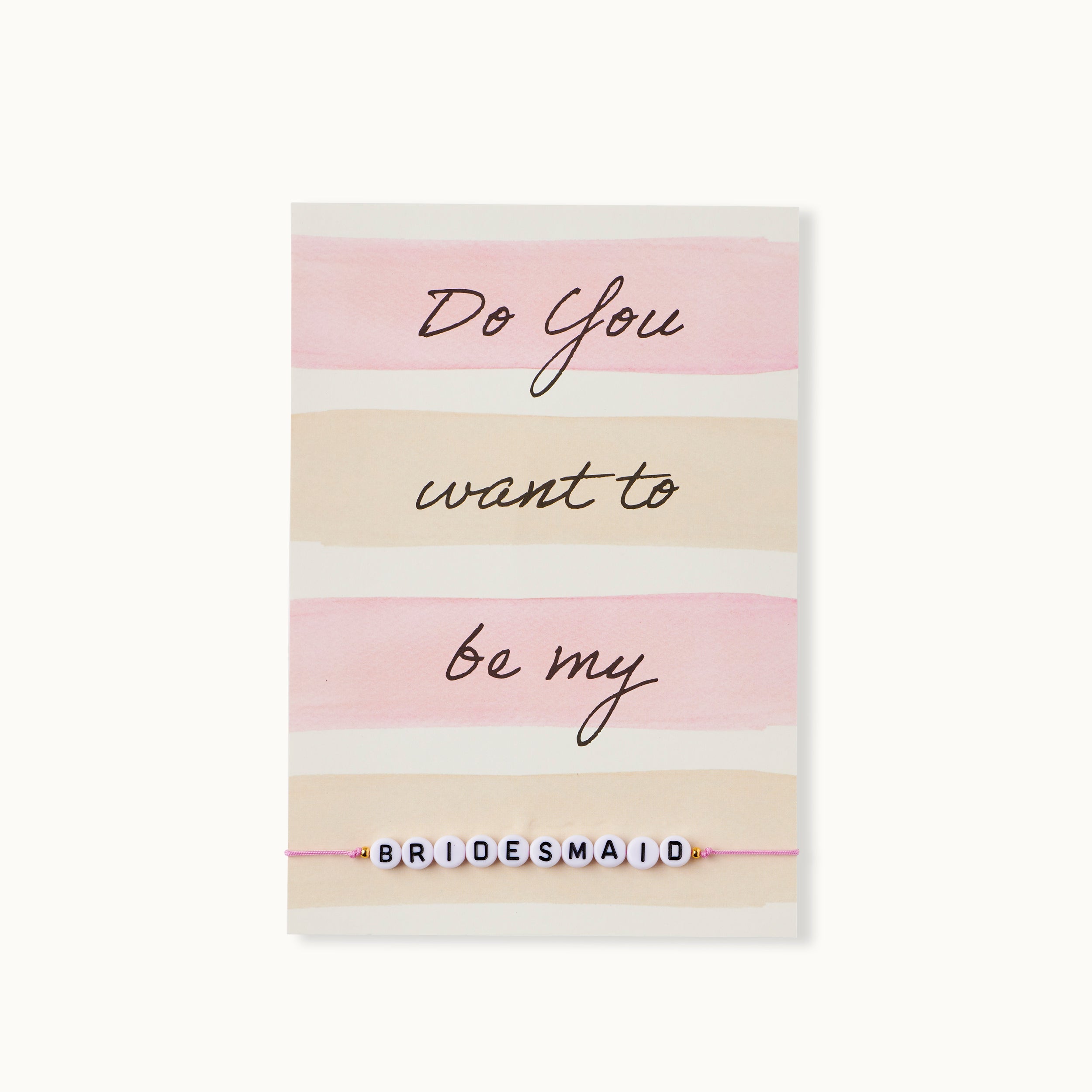 Grußkarte mit pastellfarbenen Streifen und der Aufschrift „Do you want to be my“ sowie einem Armband mit Buchstabenperlen, die „Bridesmaid“ buchstabieren – kreative Einladung zur Brautjungfer in liebevollem Design von by Vivi.