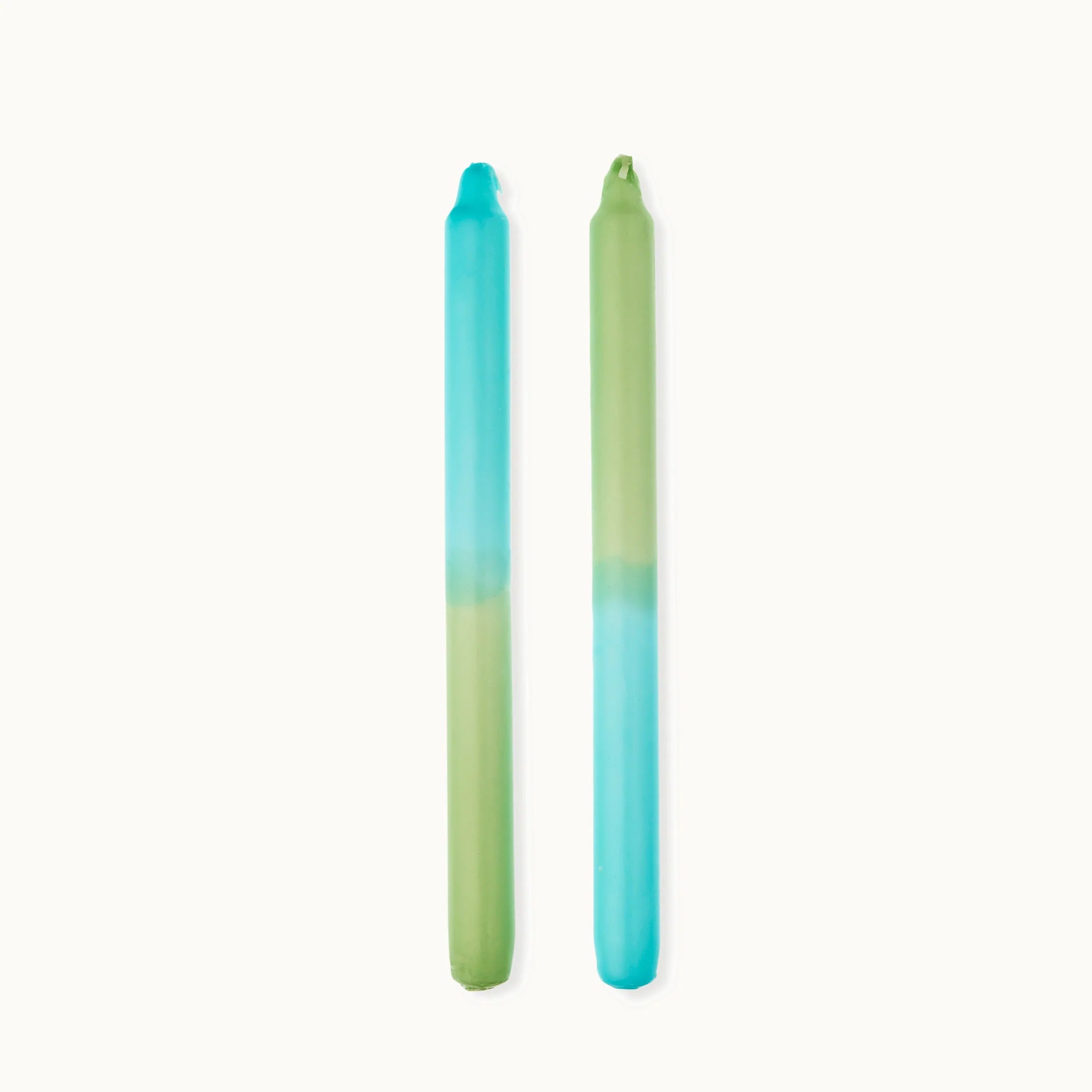 by Vivi Dip Dye Kerze "Lagoon" Soft Grün Tropical Türkis 29x2.2 cm