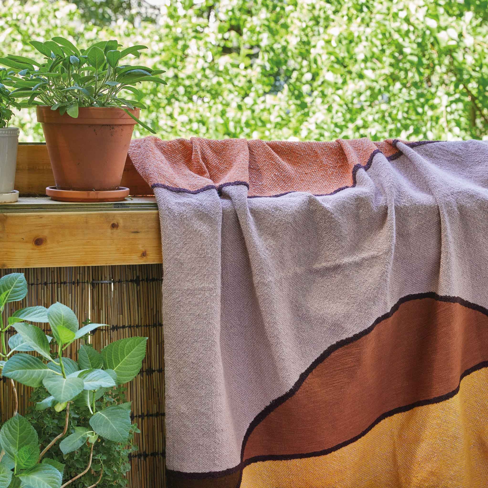 LIV interior Outdoor Decke "ELEMENTS"