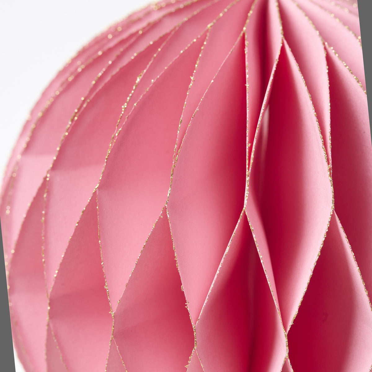 by Vivi Anhänger Weihnachtskugel aus Papier