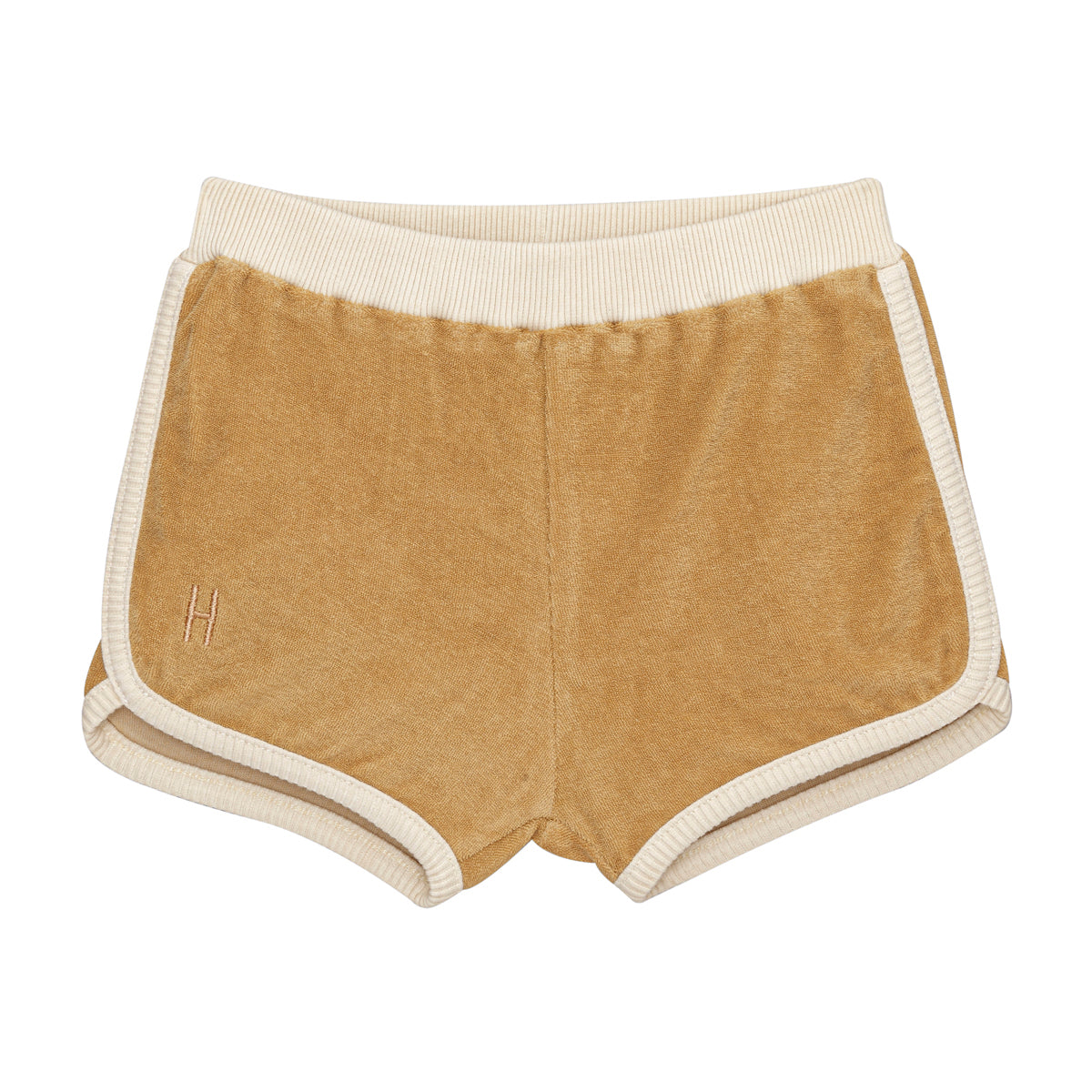 Hellbraune Velours-Sportshorts mit weißem Rippenbund und -besatz, mit einem kleinen gestickten H auf dem linken Bein auf weißem Hintergrund.