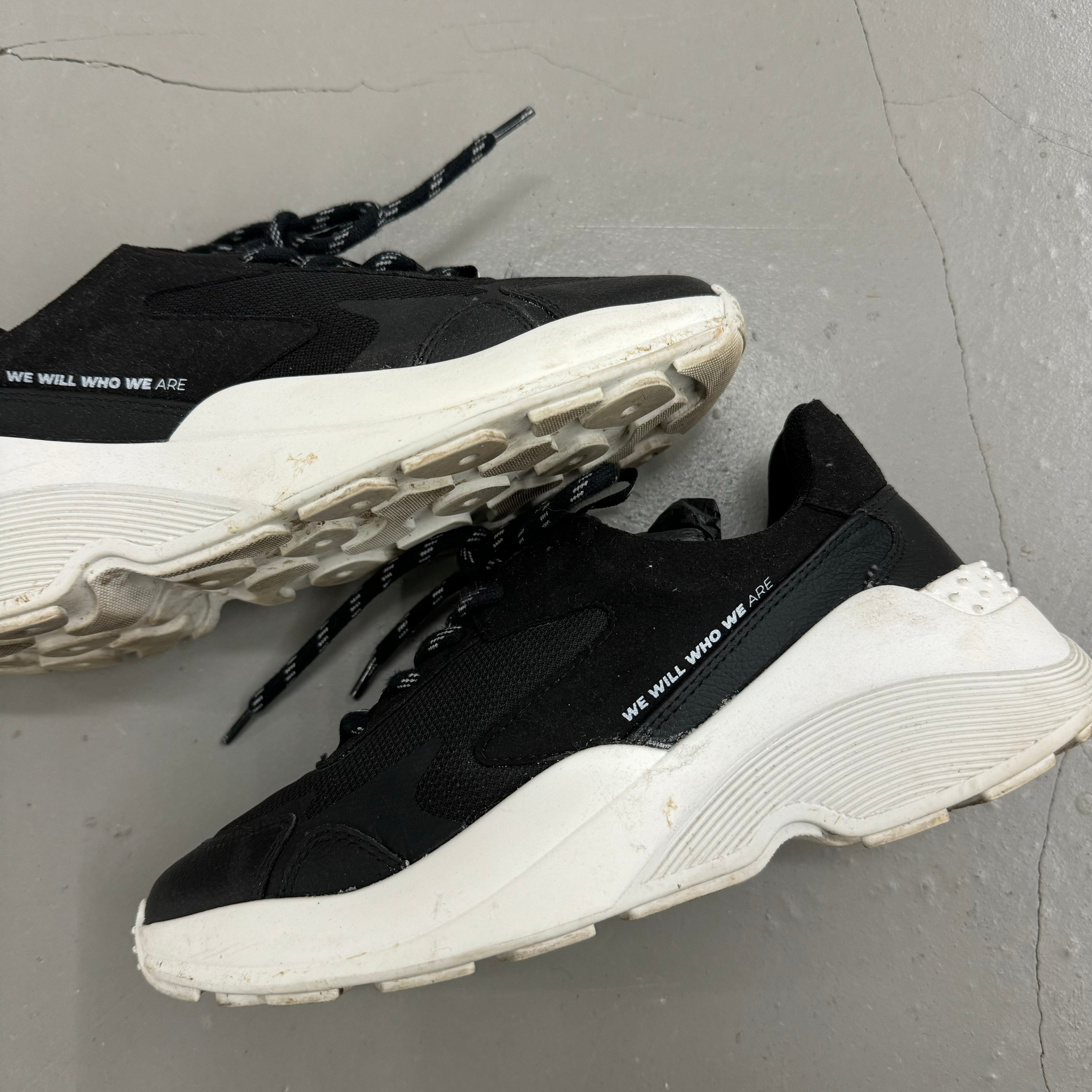 Paprcuts Sneaker "Curl" - Dritte Wahl