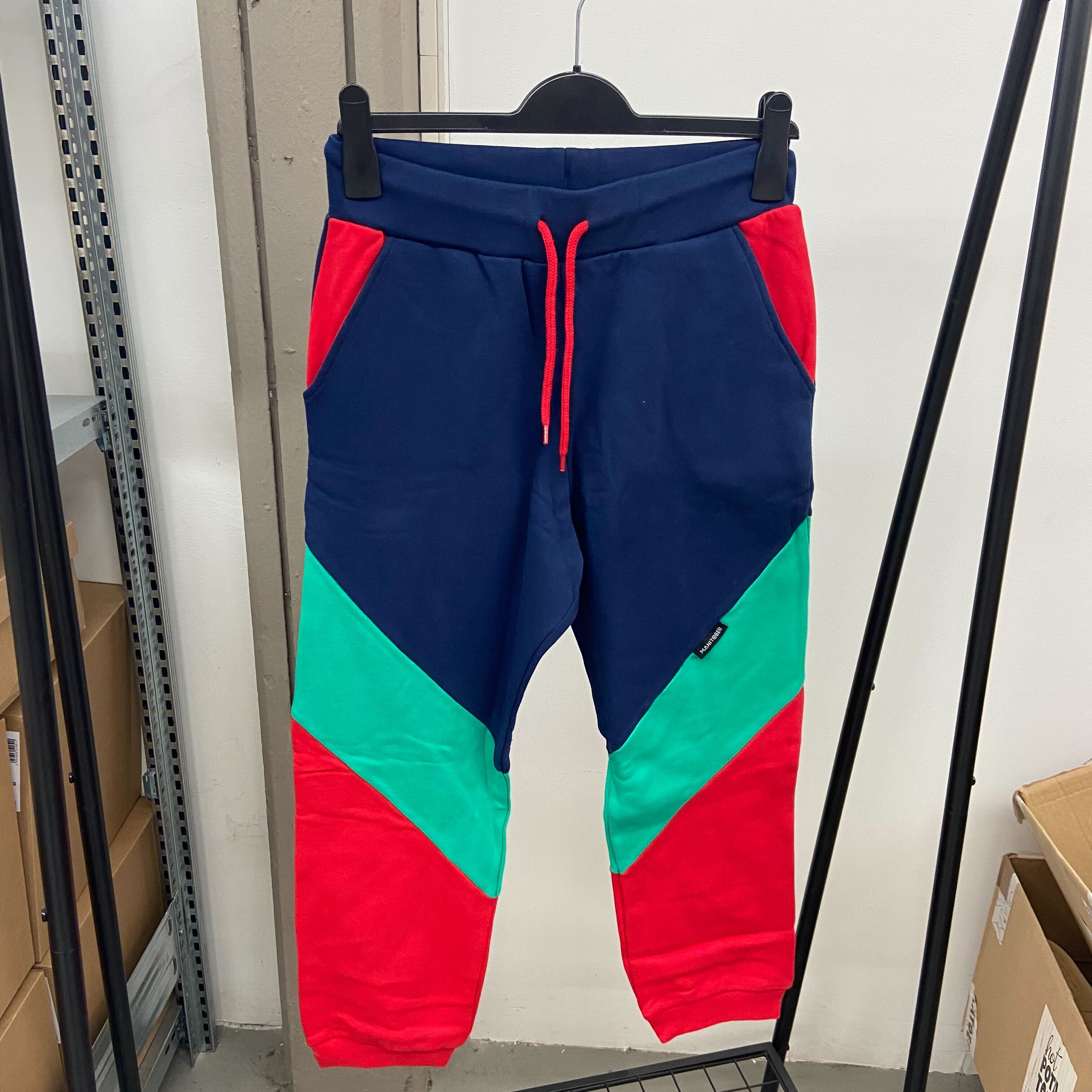 Manitober Unisex Jogginghose "Cut & Sew" Red Green Navy