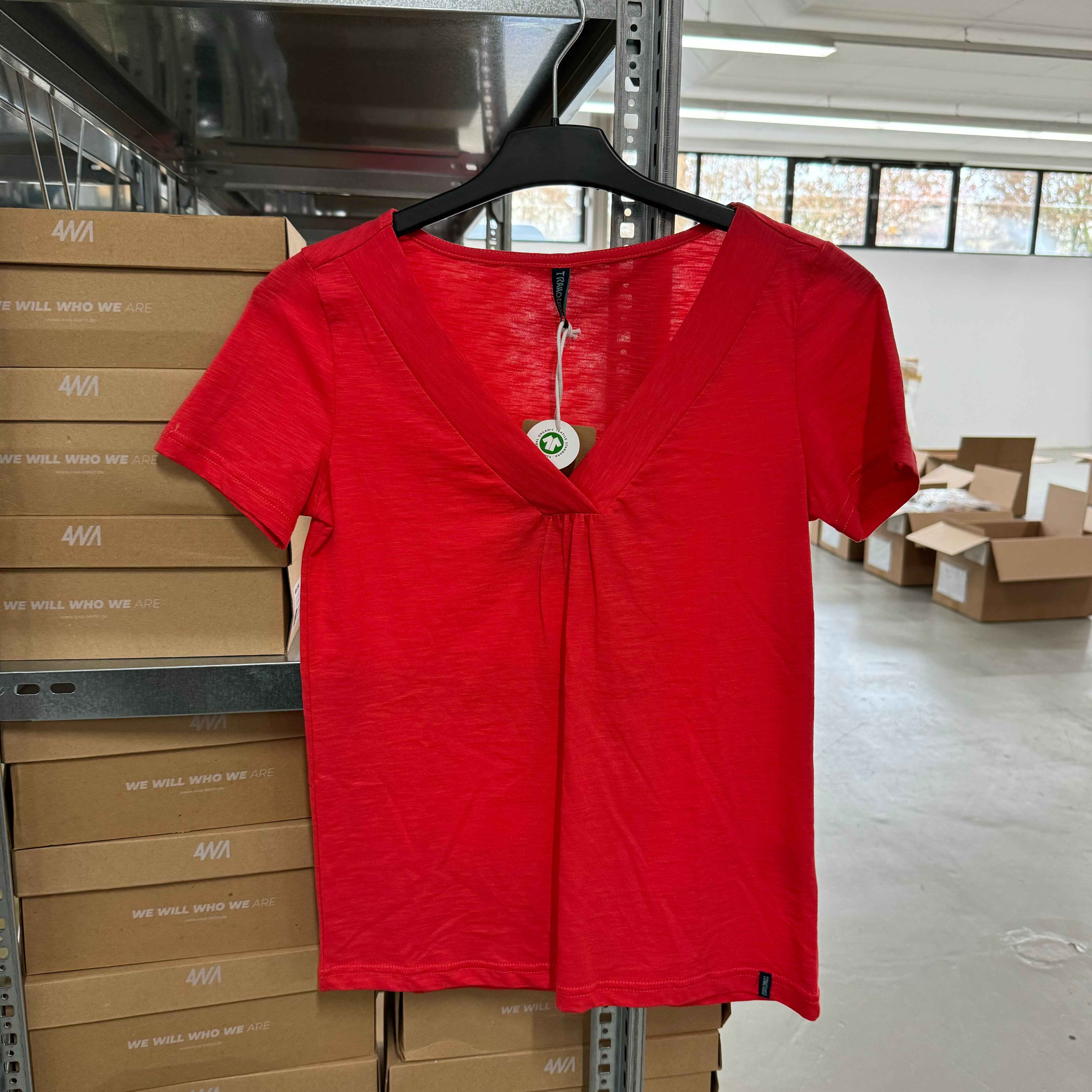 TRANQUILLO Shirt - Rot / XS