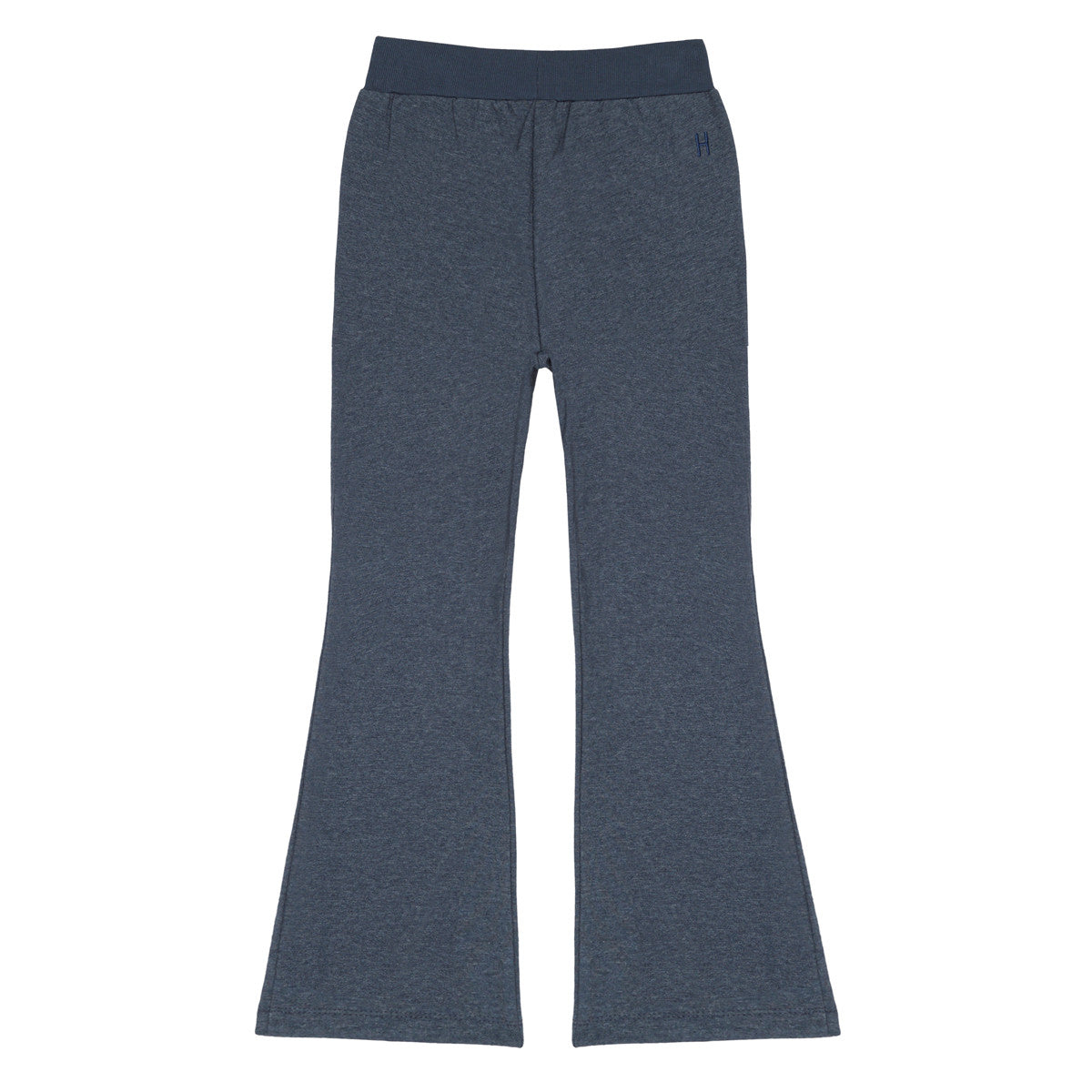 Ein Paar blaue Hosen mit hoher Taille und weitem Bein und dezentem Gummibund, flach auf weißem Hintergrund liegend.