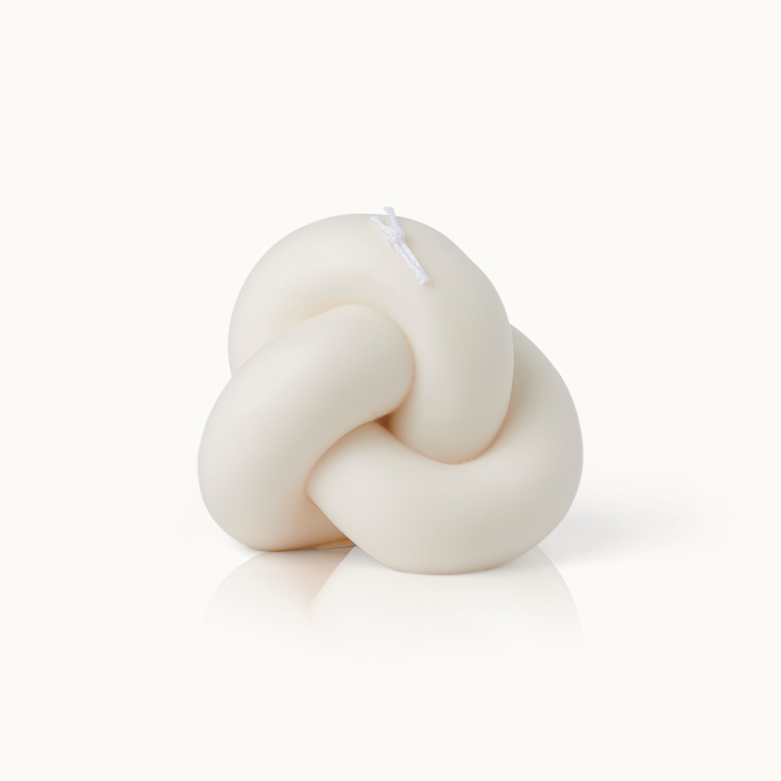 by Vivi Kerze "The Knot"