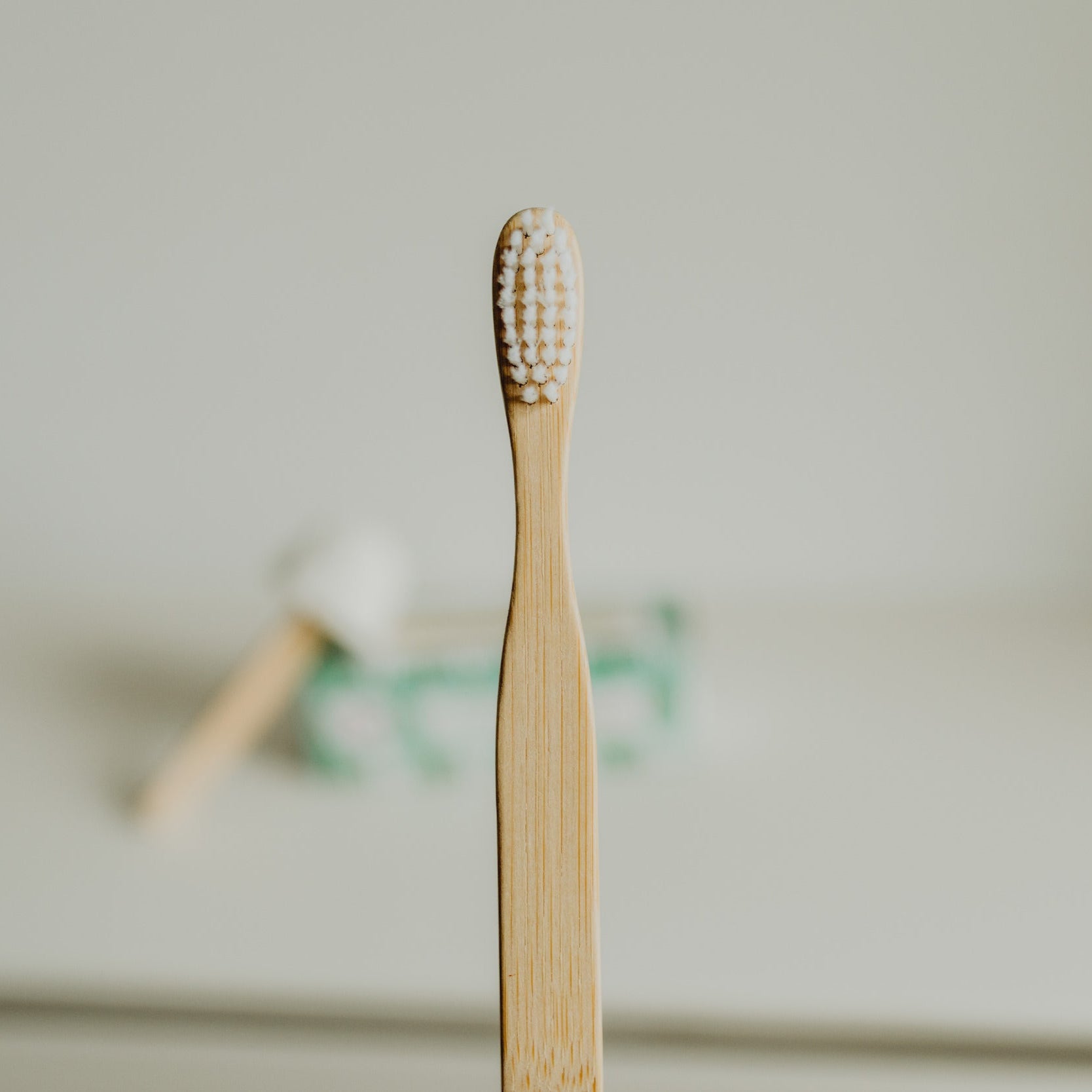 Naturalou Bambuszahnbürste "medium"