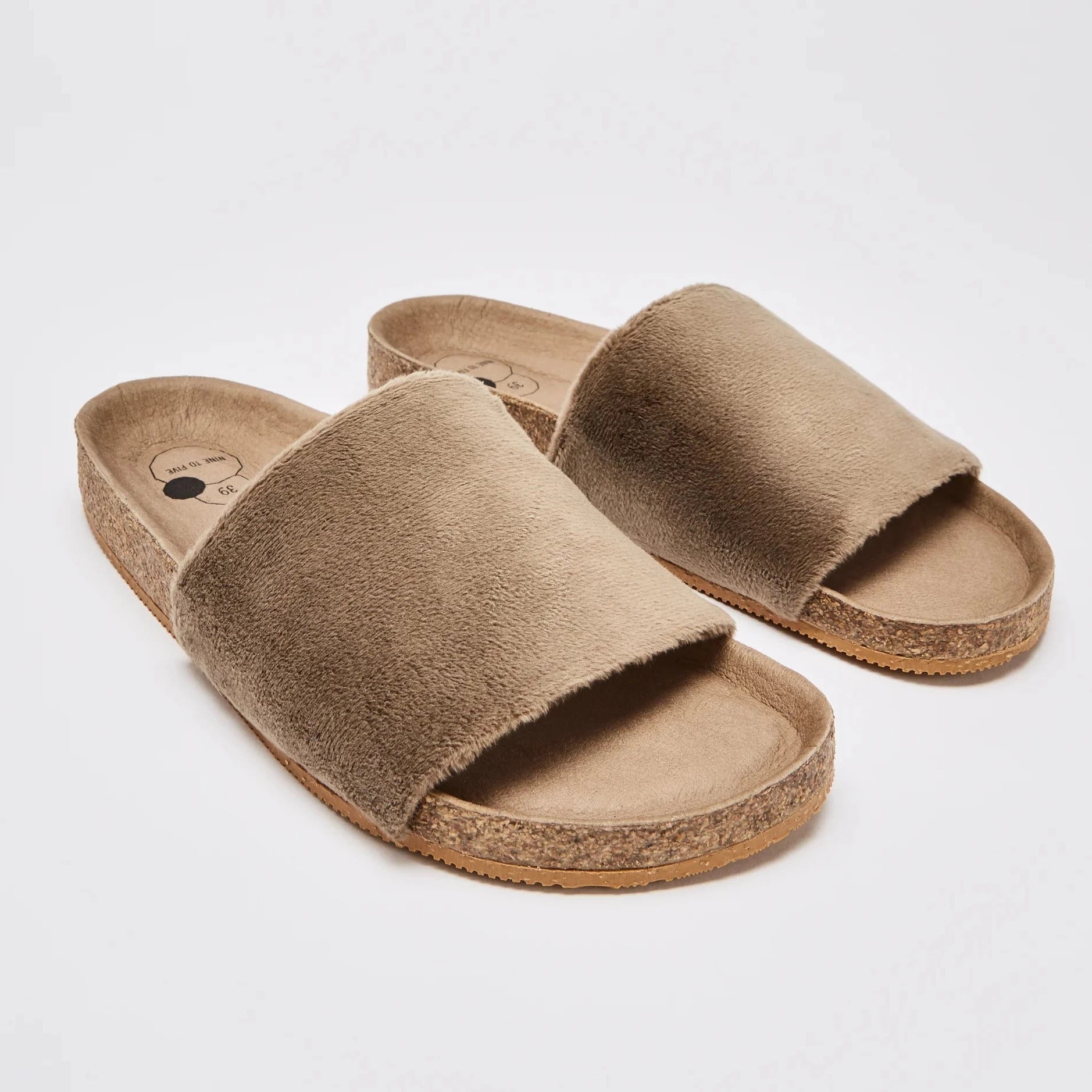 Nine to Five Slip On "Kato" - Dritte Wahl Olive Suede