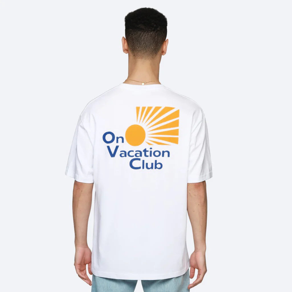 On Vacation Unisex T-Shirt "Sun Resort" White