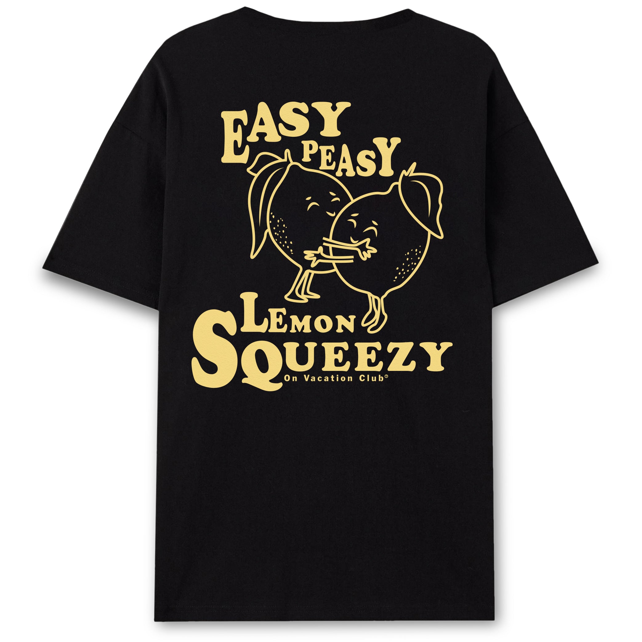 Schwarzes T-Shirt mit gelbem Aufdruck „Easy Peasy Lemon Squeezy“ und fröhlichen Zitronenmotiven.