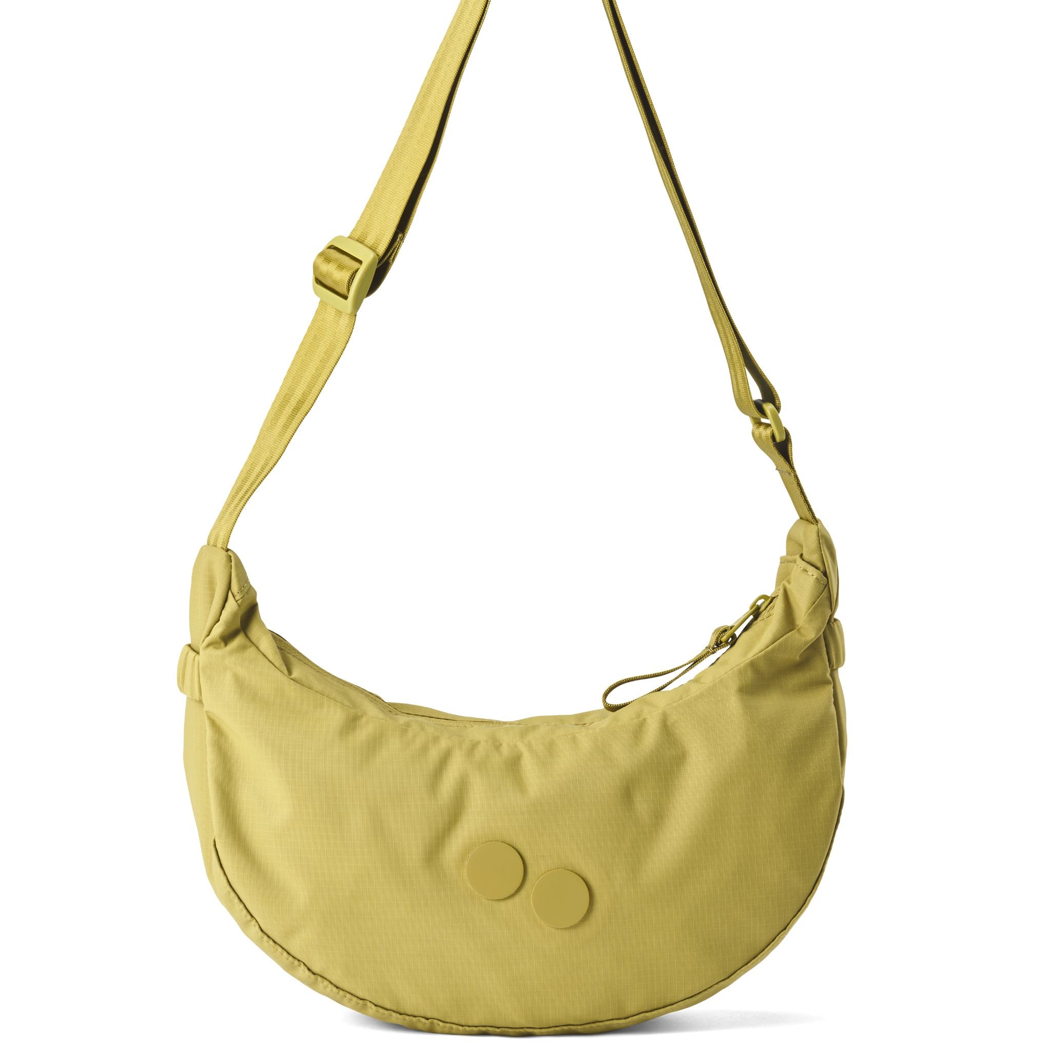 Gelbe, halbkreisförmige Umhängetasche mit verstellbarem Schultergurt und zwei runden Verzierungen auf der Vorderseite.