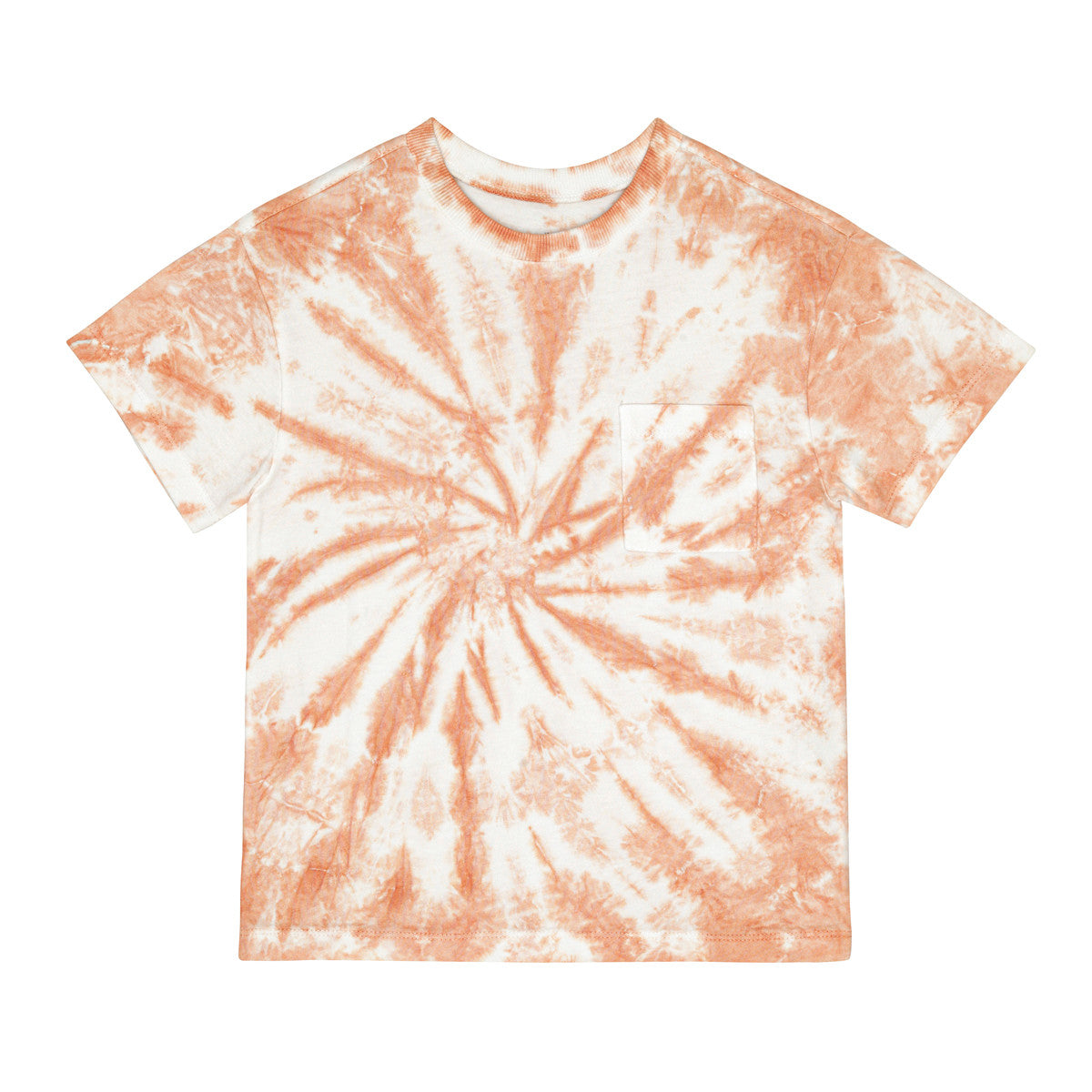 Ein kurzärmeliges T-Shirt mit orange-weißem Spiralmuster und einer kleinen Brusttasche auf der linken Seite, flach auf weißem Grund liegend.