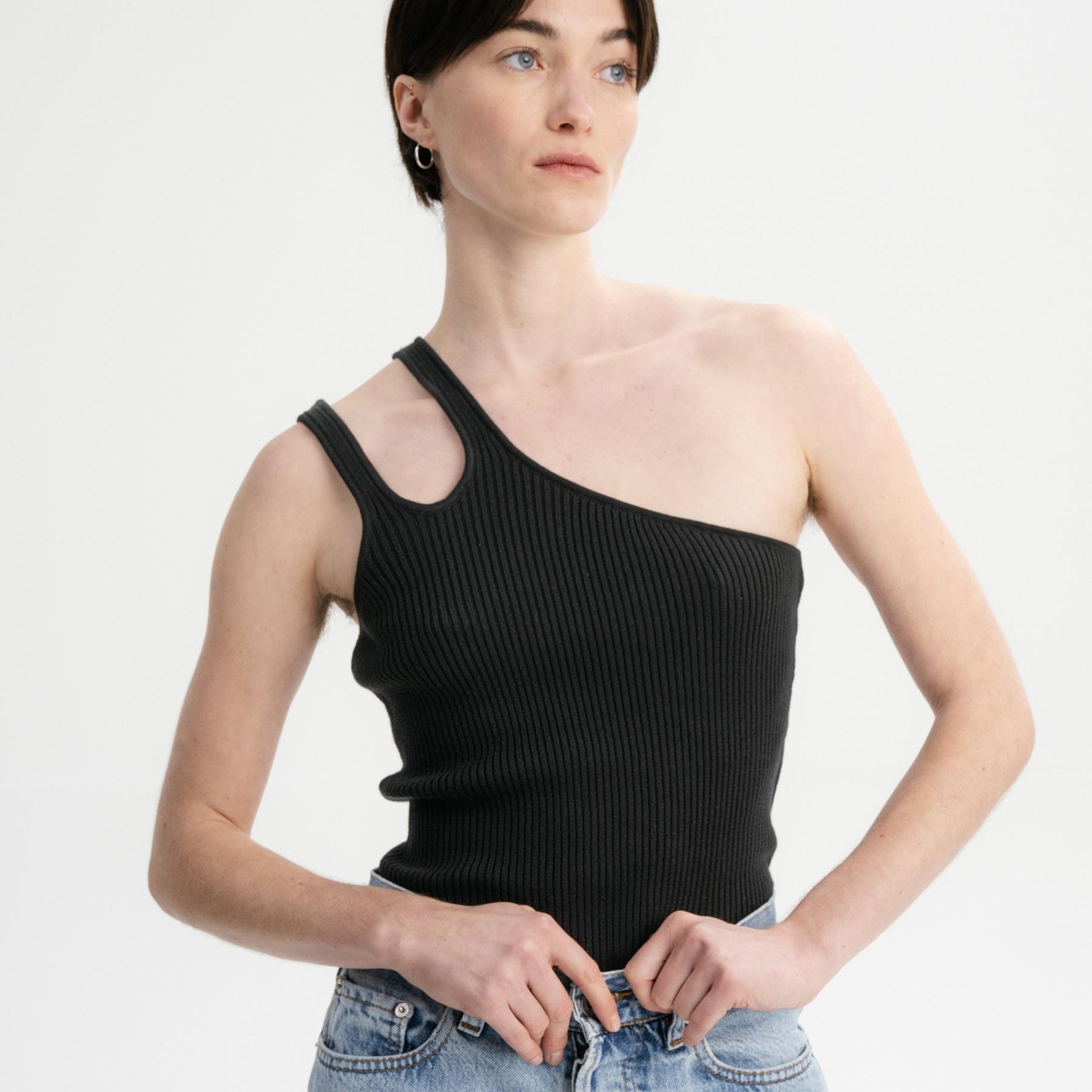 MELA Damen One Shoulder Strick Top "ROJANA"