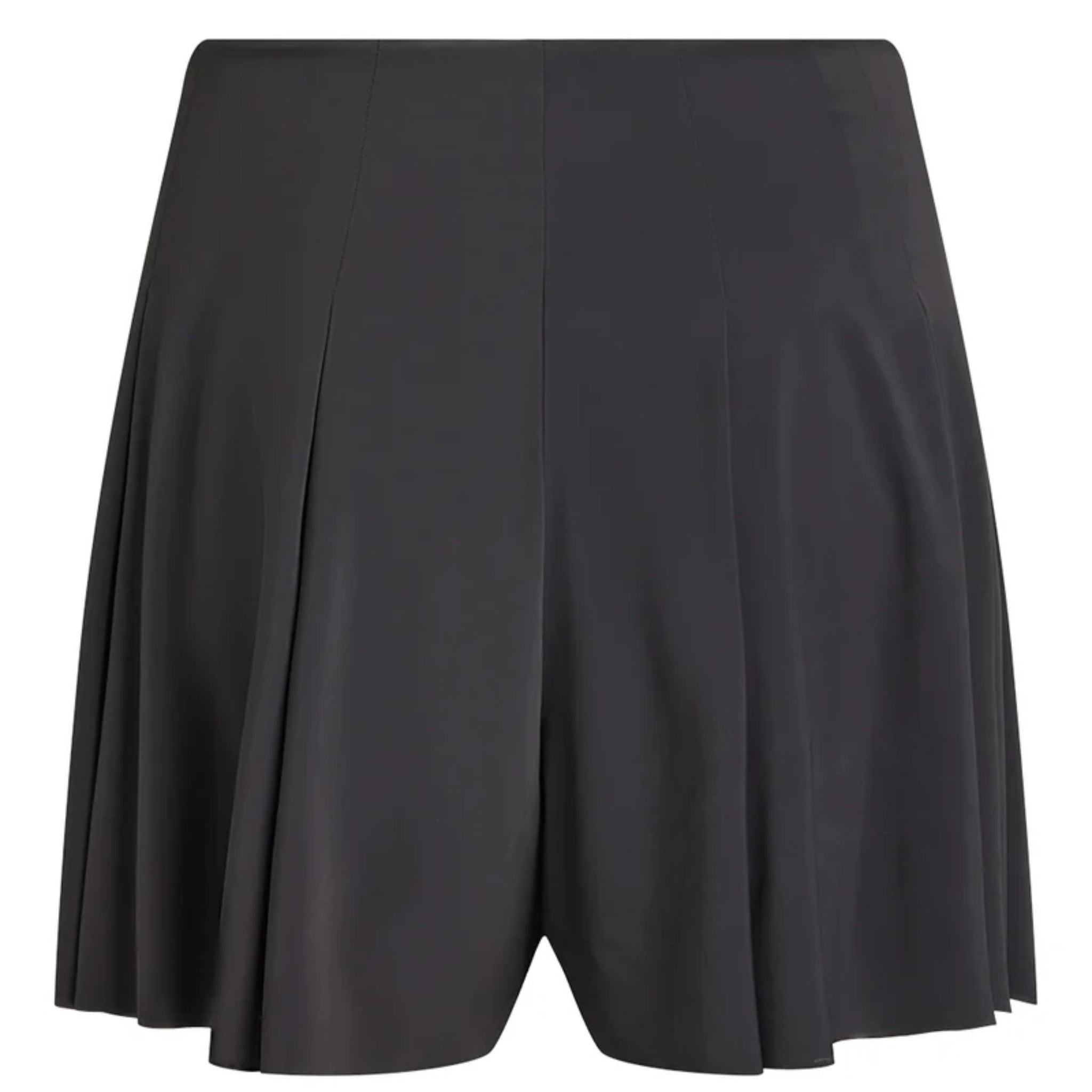 Schwarze Shorts mit hoher Taille und ausgestellter Silhouette, die vor einem einfarbig weißen Hintergrund gezeigt werden.