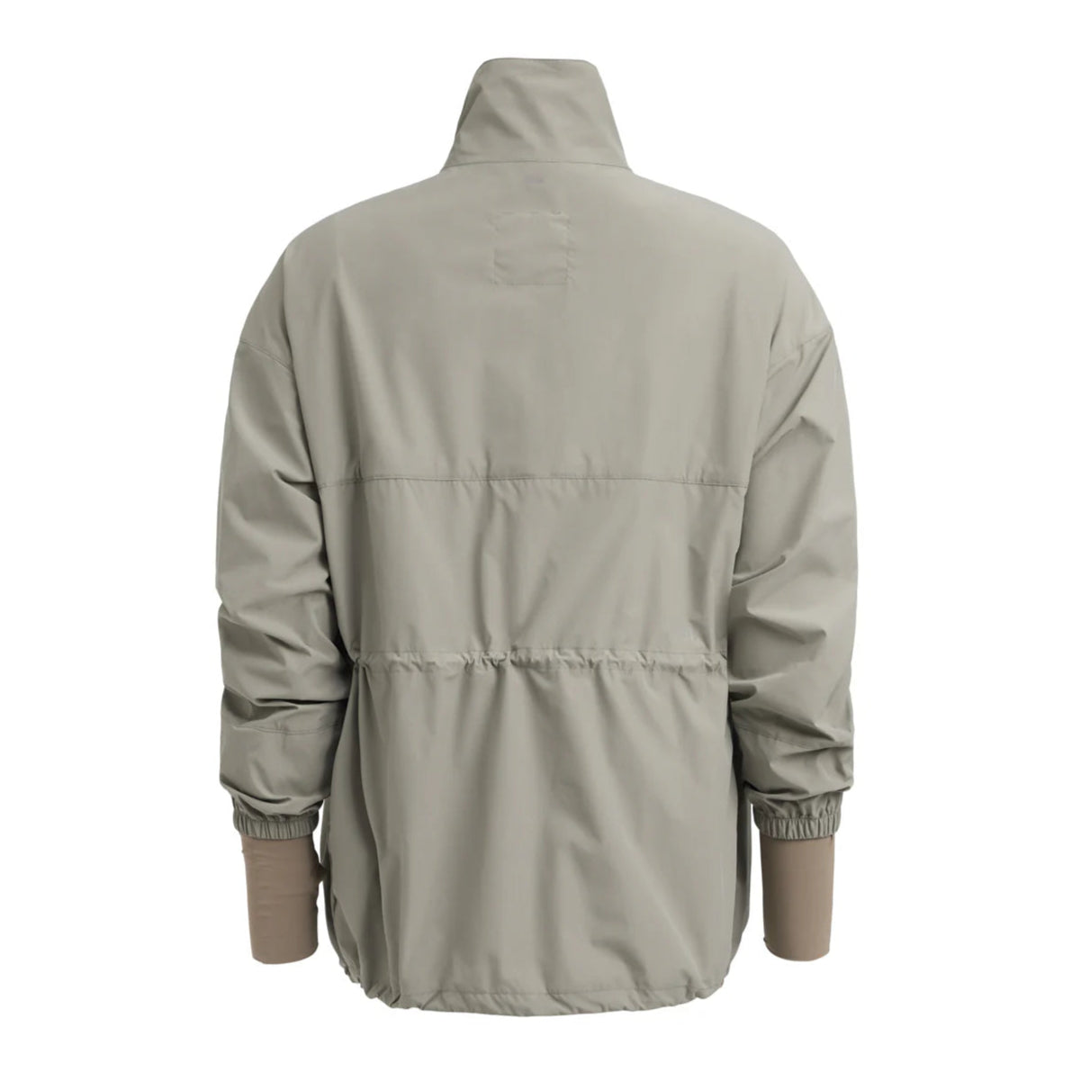 Beige Jacke von hinten mit stehendem Kragen und elastischen Bündchen.