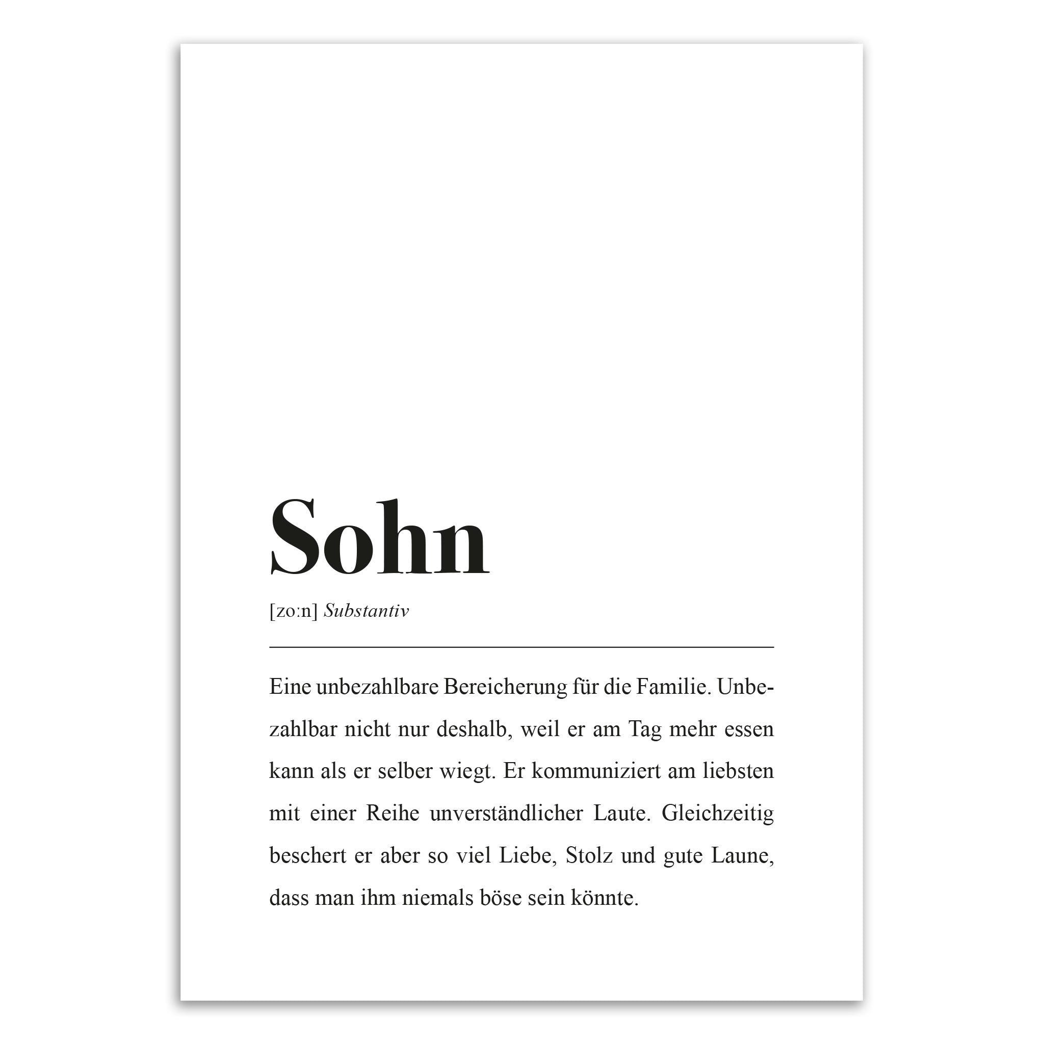 Text auf einem Poster mit der humorvollen Definition des Wortes "Sohn" als unbezahlbare Bereicherung für die Familie.