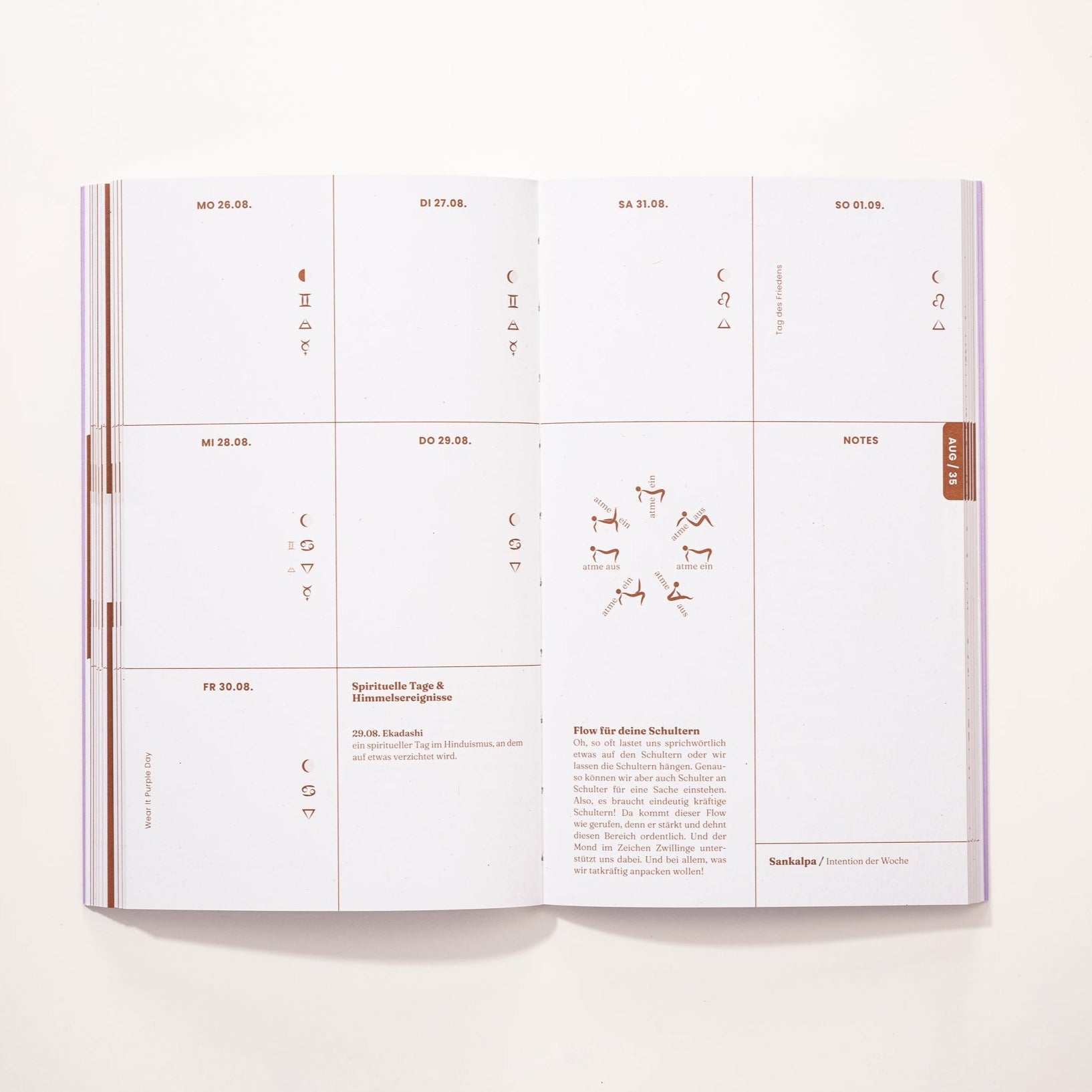 Candrakala Yoga-Kalender 2024 "Flow to the Moon"