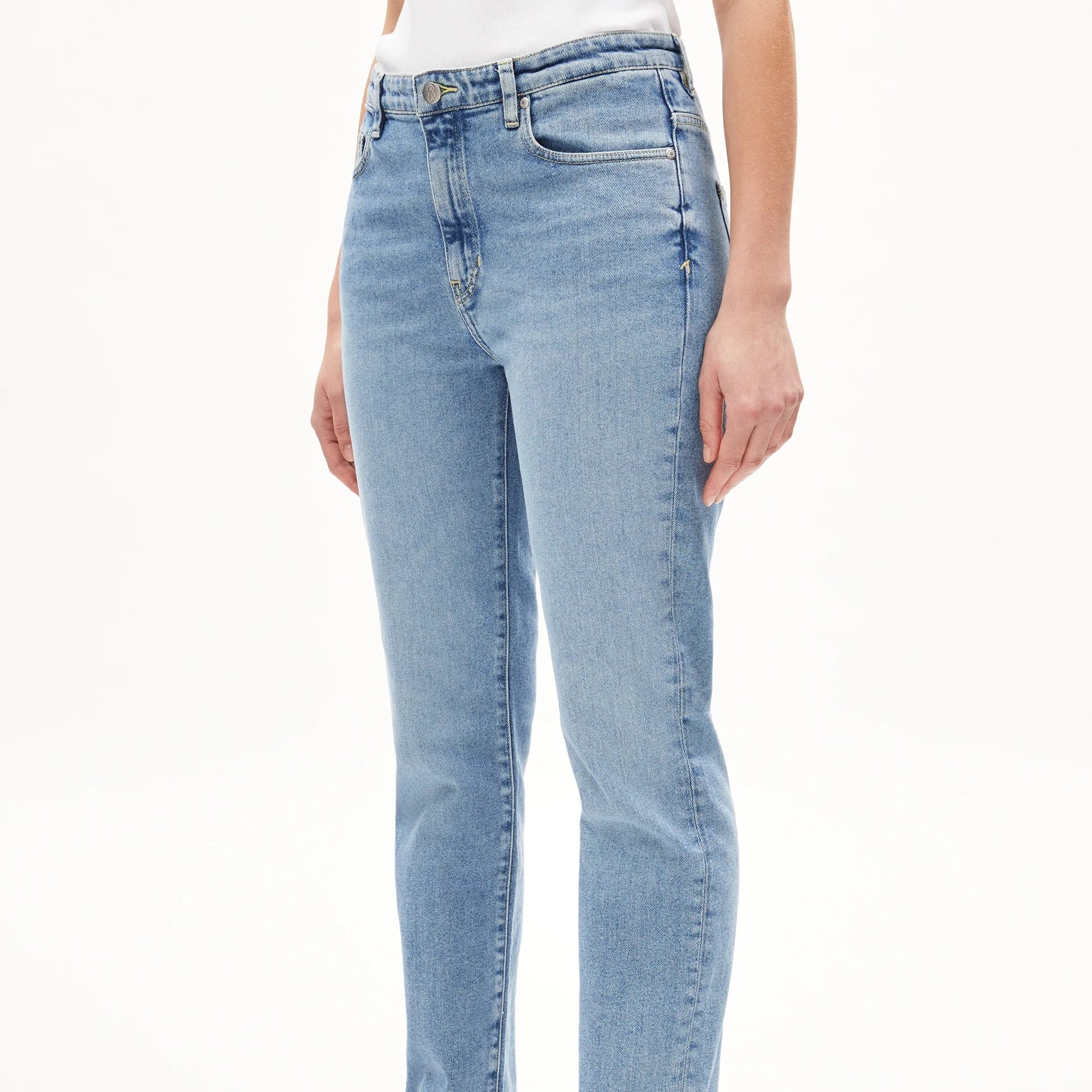 ARMEDANGELS Damen Straight Jeans 5 Pockets "CARENAA"