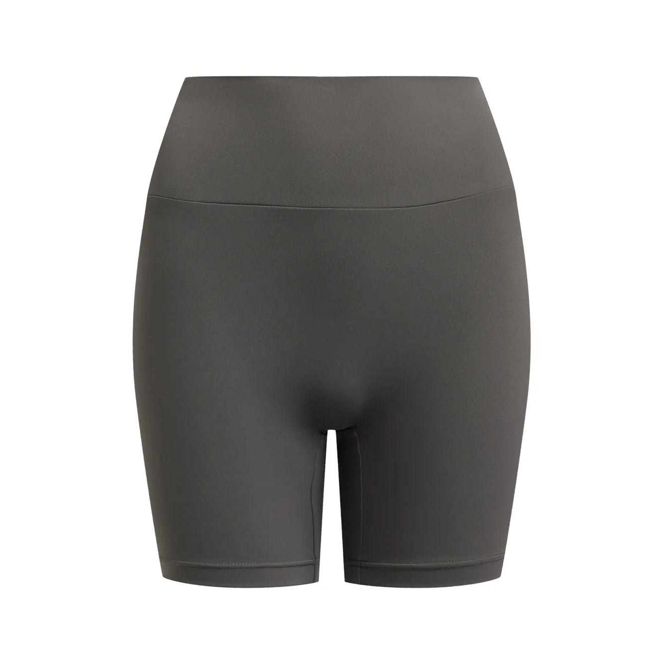 Dunkelgraue Biker-Shorts mit hoher Taille aus glattem, dehnbarem Stoff auf einfarbig weißem Hintergrund.