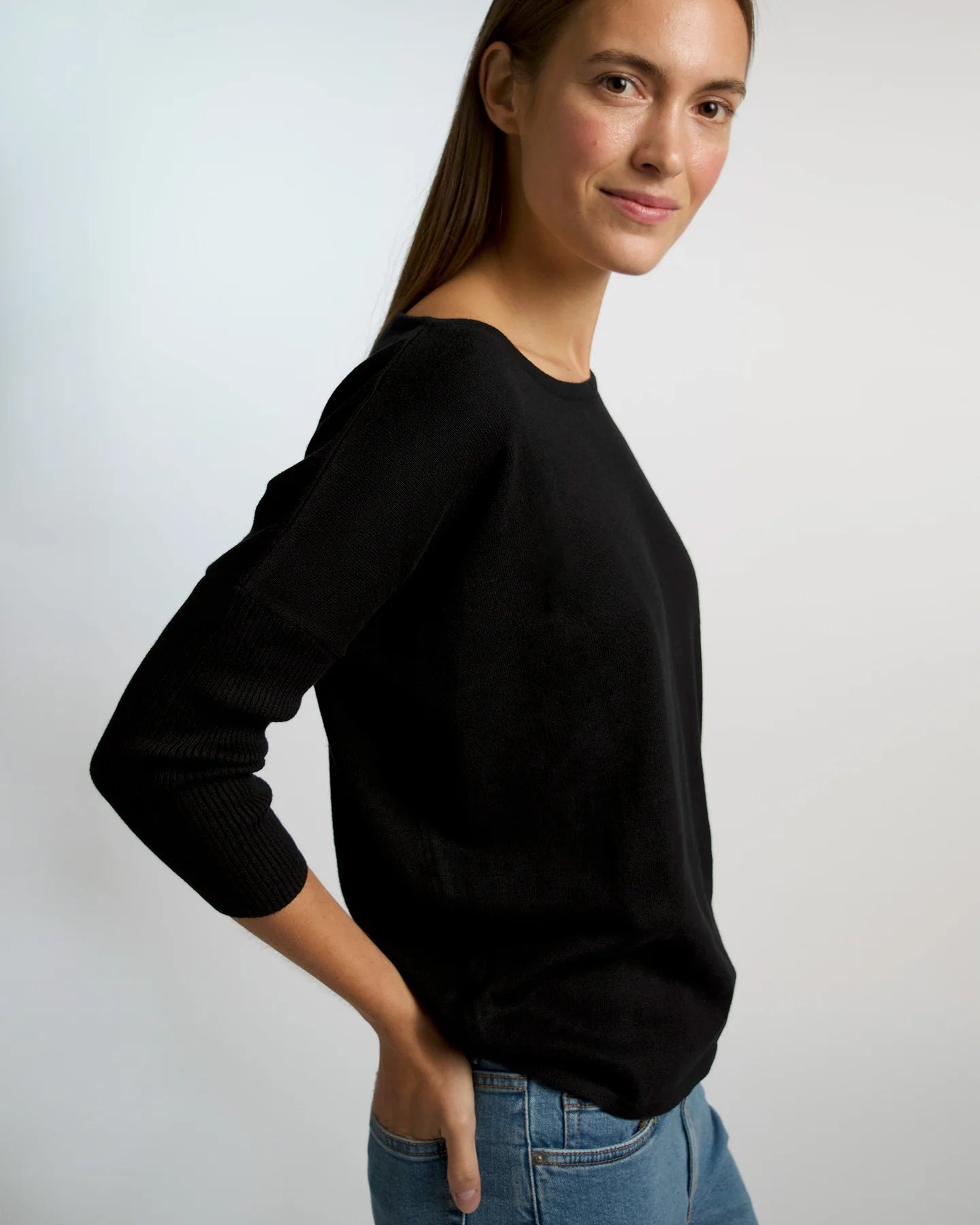 Honest Basics Women Loose Crew Neck Jumper