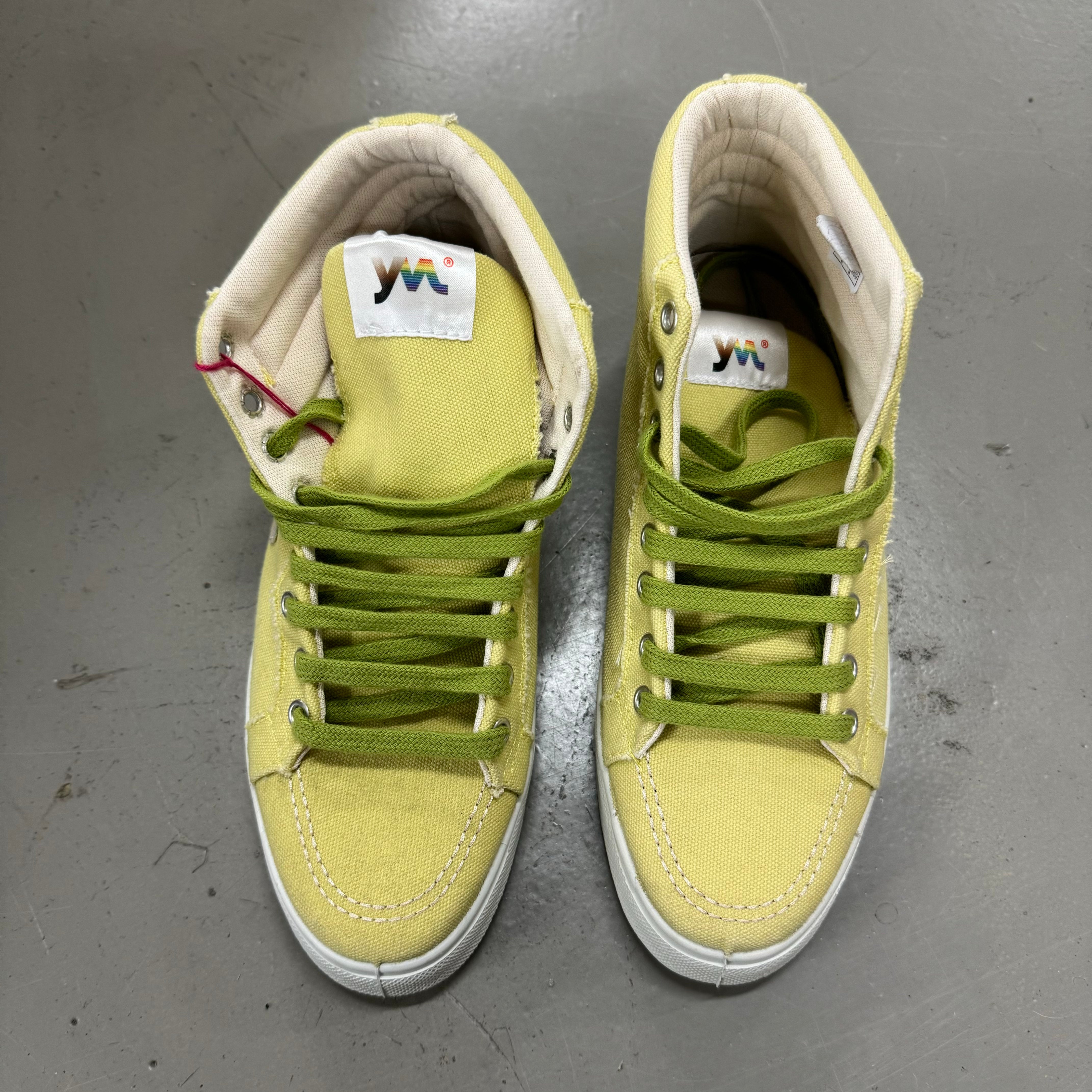 Youmans Unisex Canvas Sneaker "Manatee" Neongrün