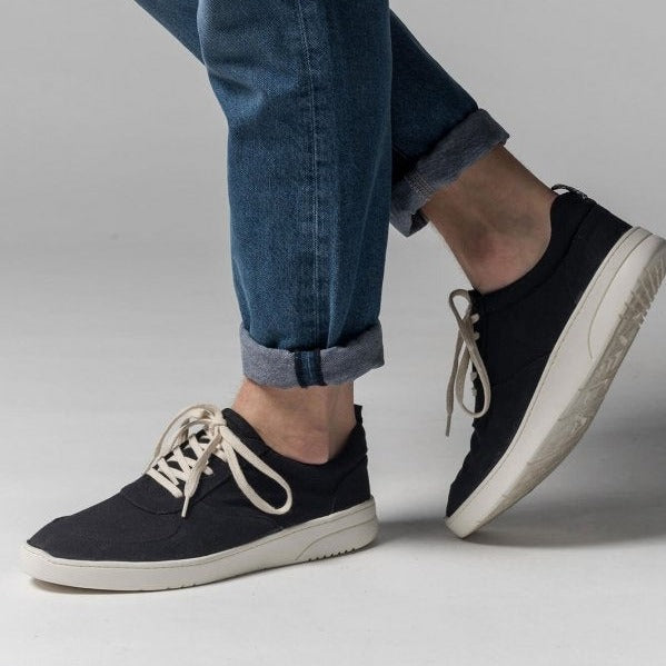 MELA Sneaker