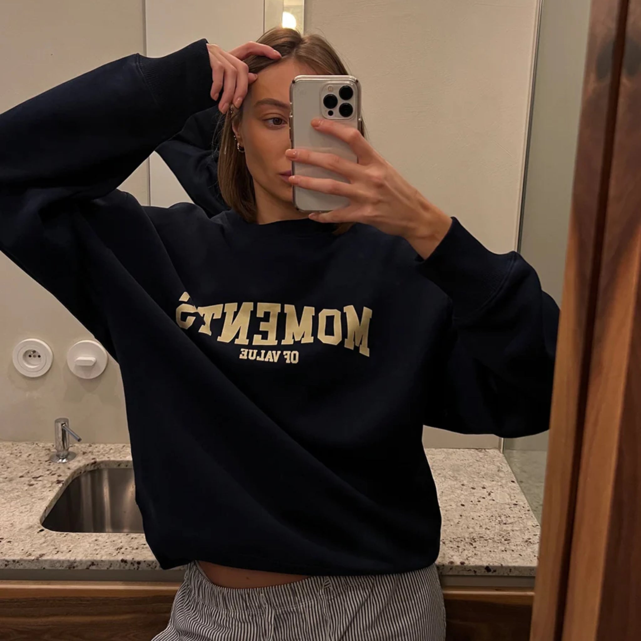 hey soho Sweater "Moments"
