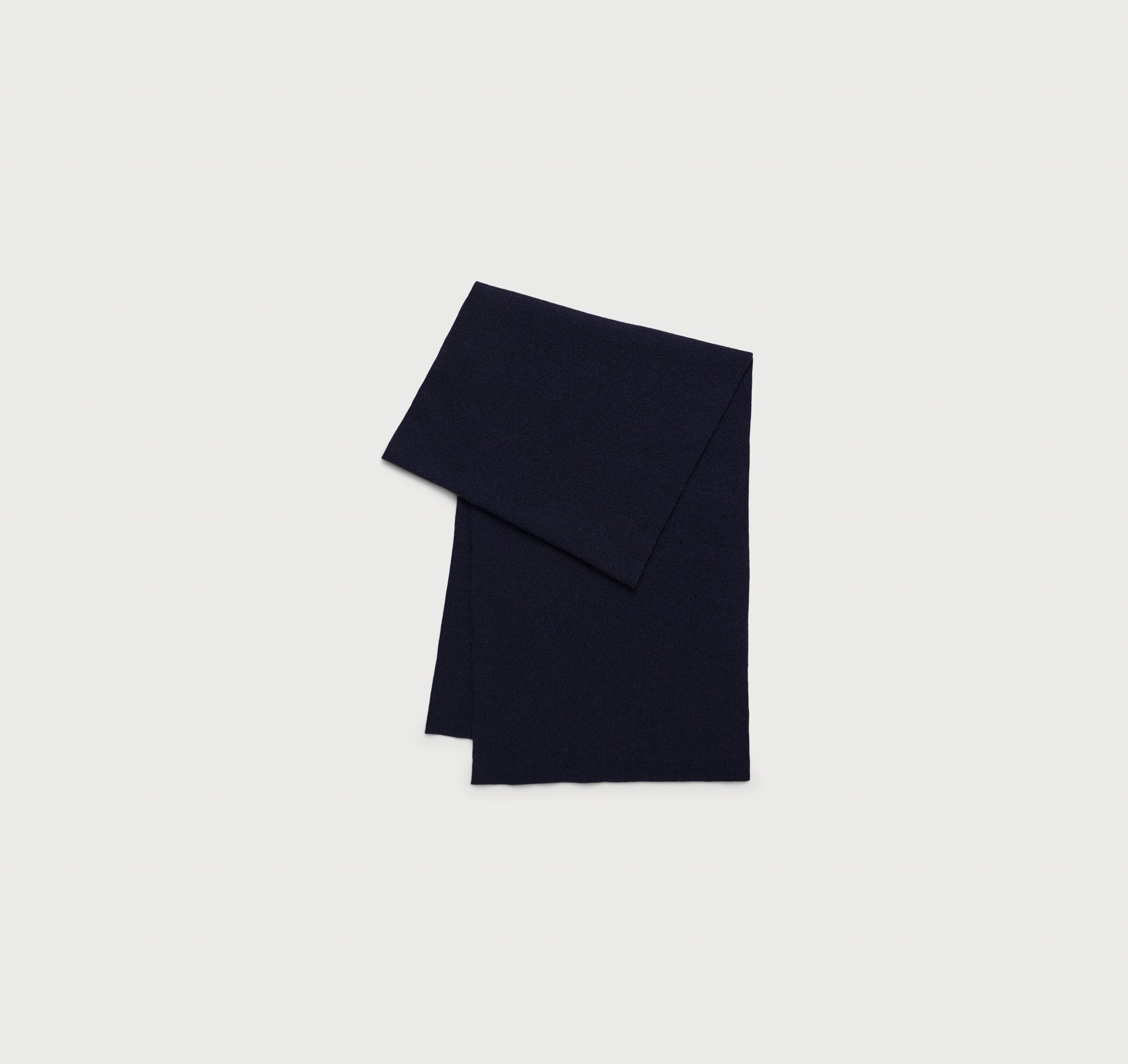 Organic Basics Recycled Cashmere Scarf Schwarz