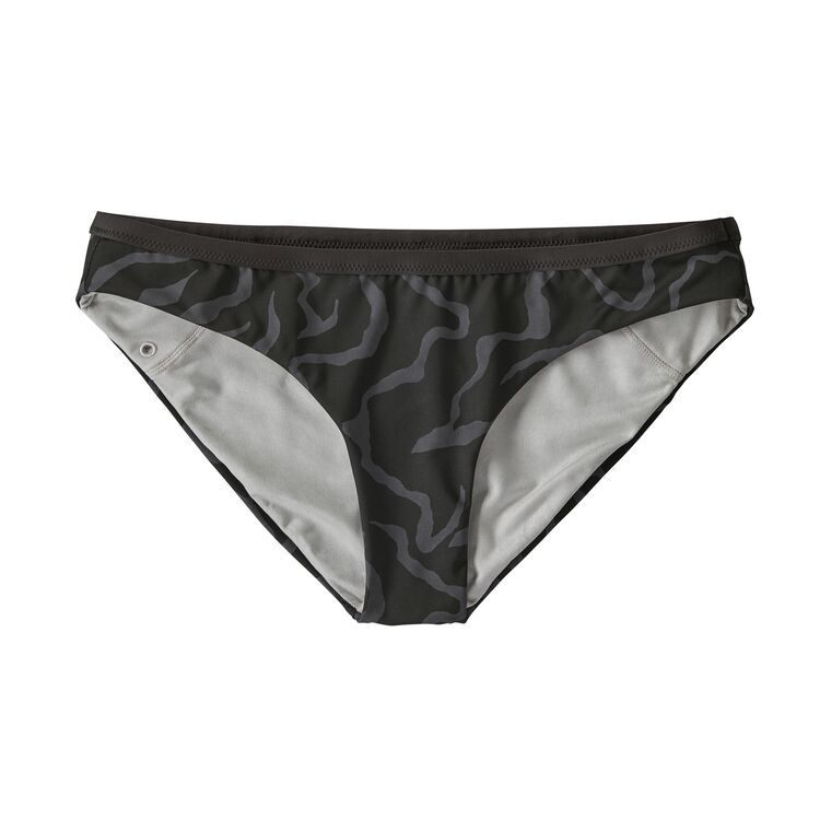 Schwarz-graue Badehose mit geometrischem Muster, frontal abgebildet auf weißem Hintergrund.
