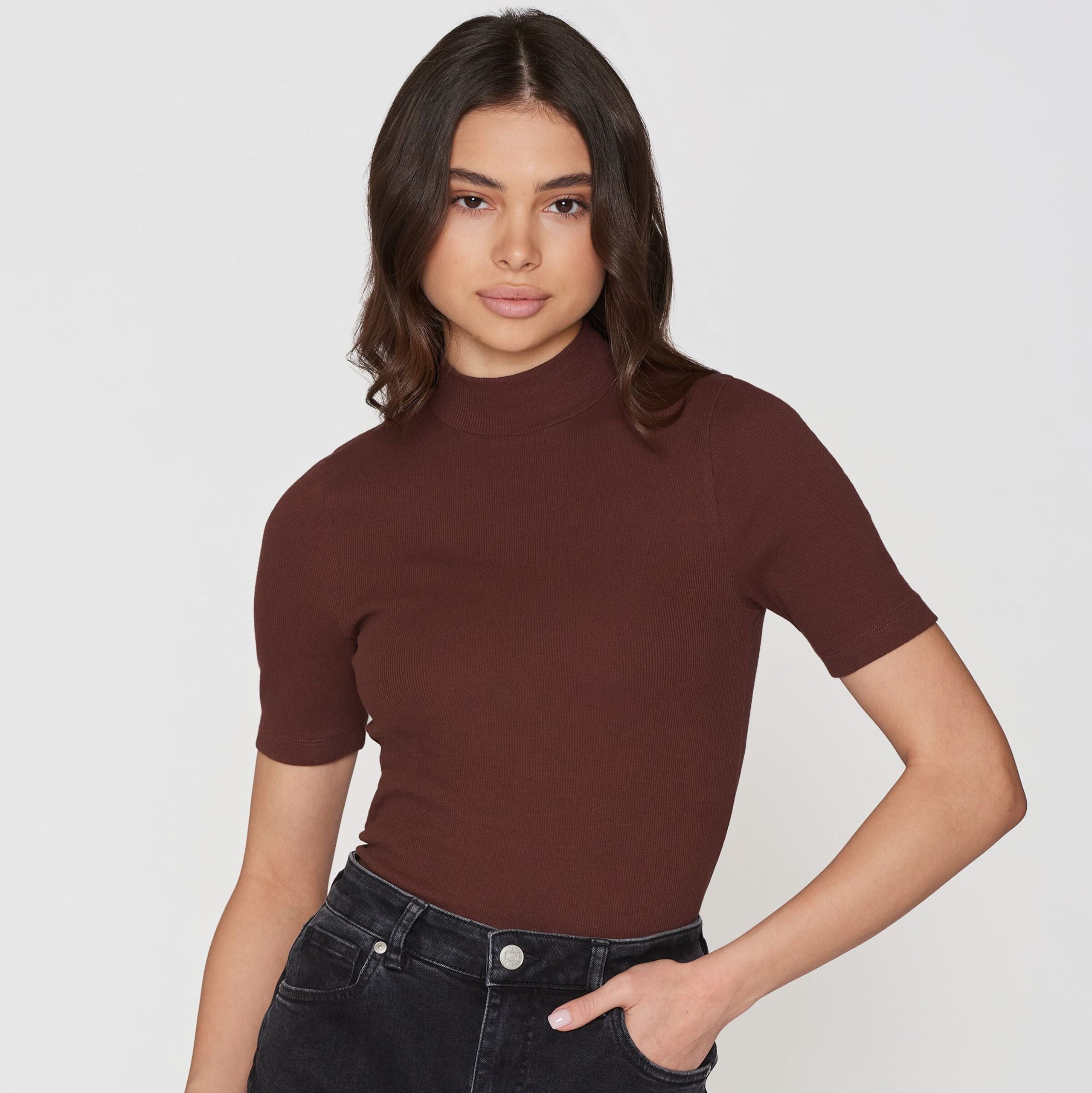 KnowledgeCotton Apparel Shirt Rib High Neck "Short Sleeved" M Braun (Deep Mahogany)
