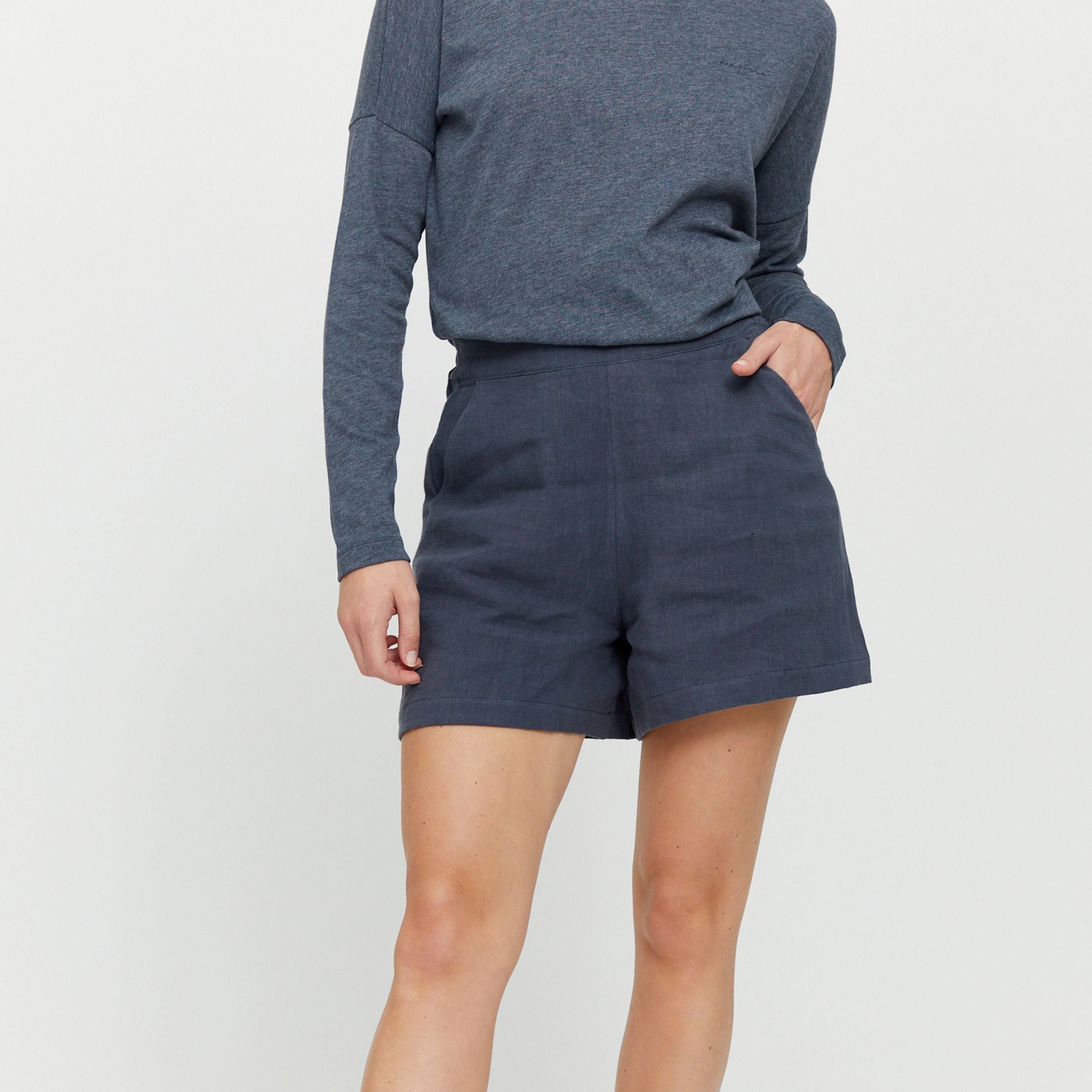 Mazine Shorts "Pinki" Blau (ink blue)