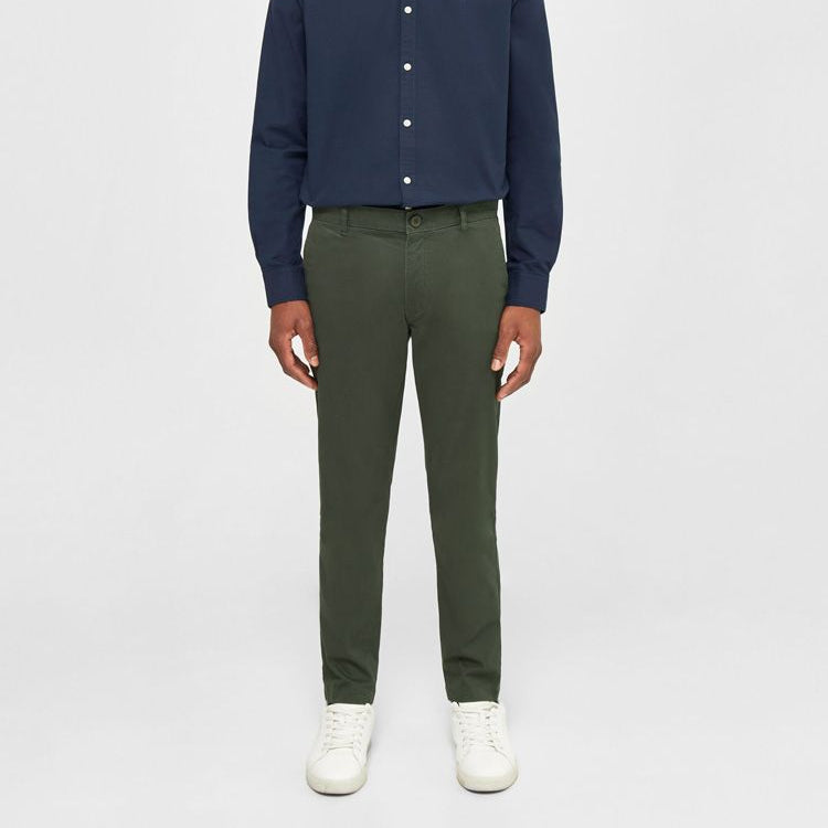 KnowledgeCotton Apparel Slim Fit Chino Pants "LUCA" Grün (Forrest Night)