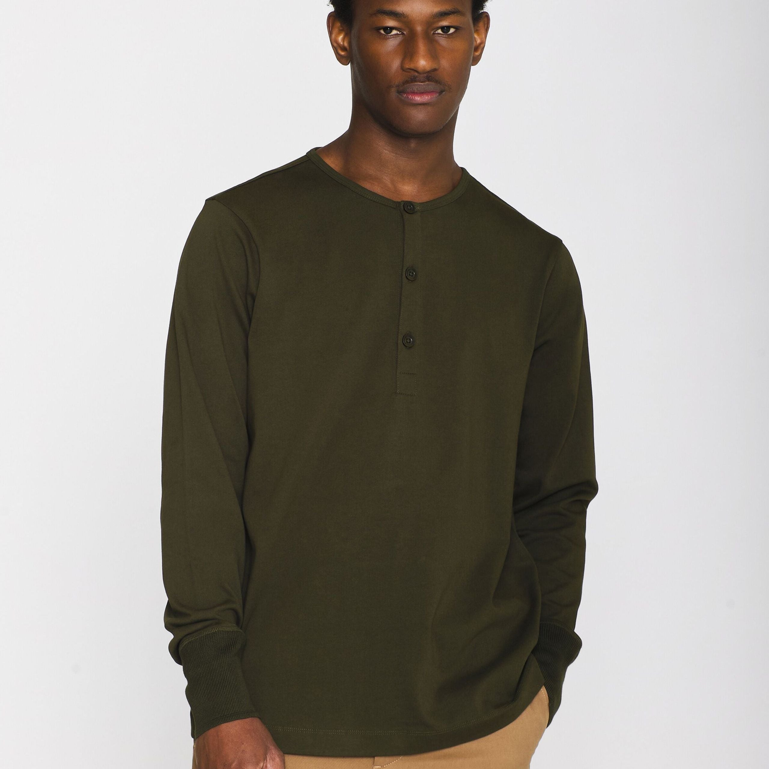 KnowledgeCotton Apparel Long Sleeve "Henley" Grün (Forrest Night)