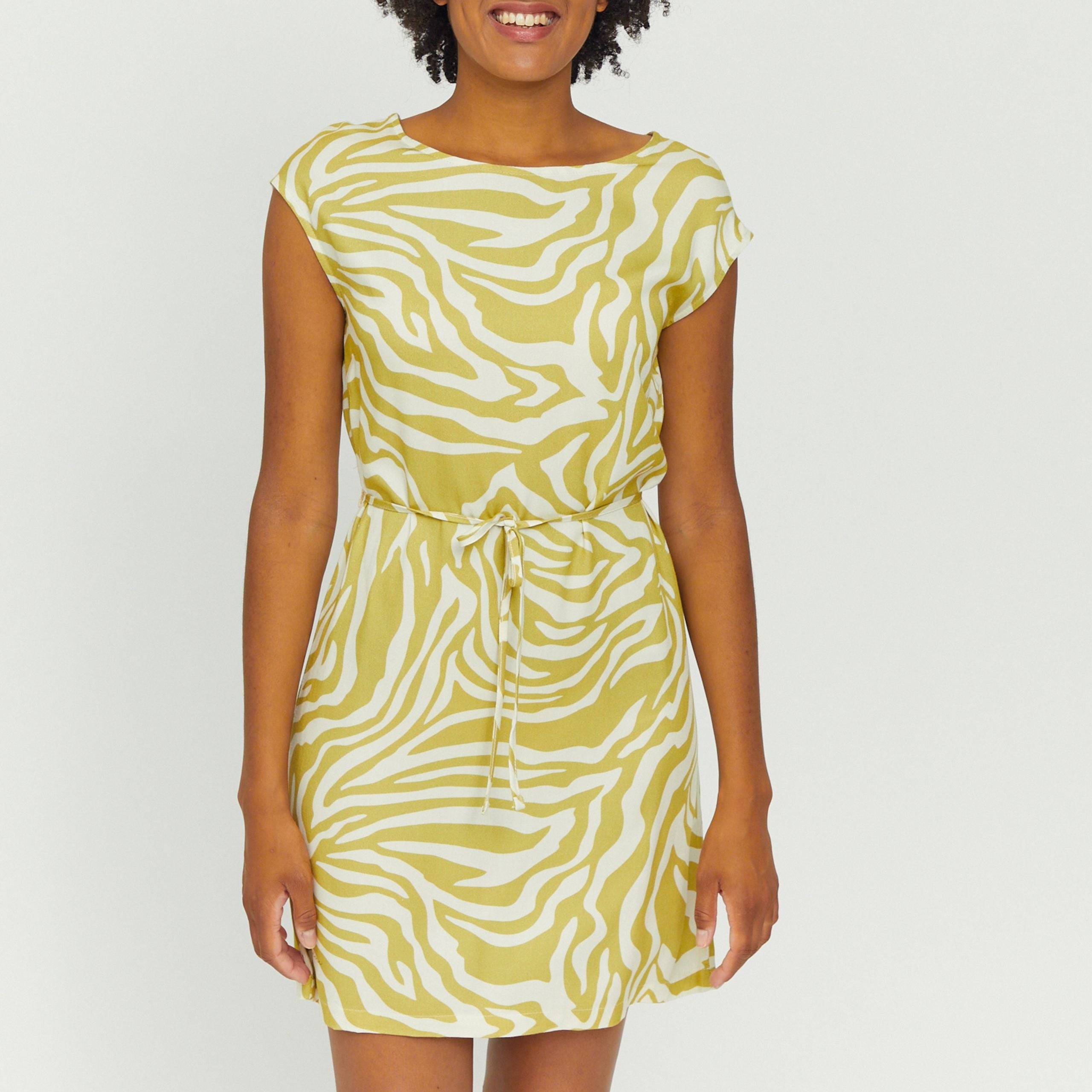 Mazine Printed Dress "Ruth" Grün (celery green printed)