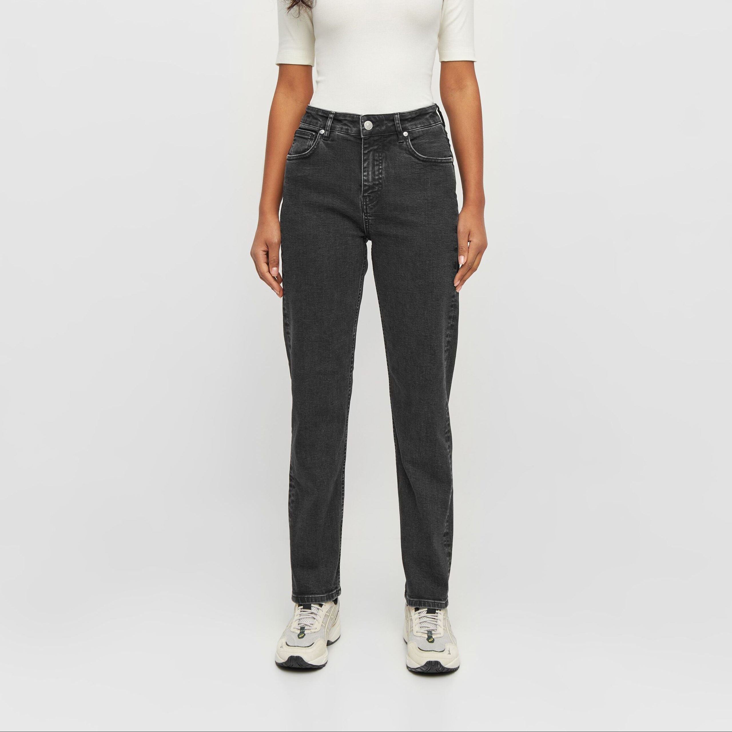 KnowledgeCotton Apparel Jeans Mom Fit "IRIS" 32 32 Schwarz (Rinse black)